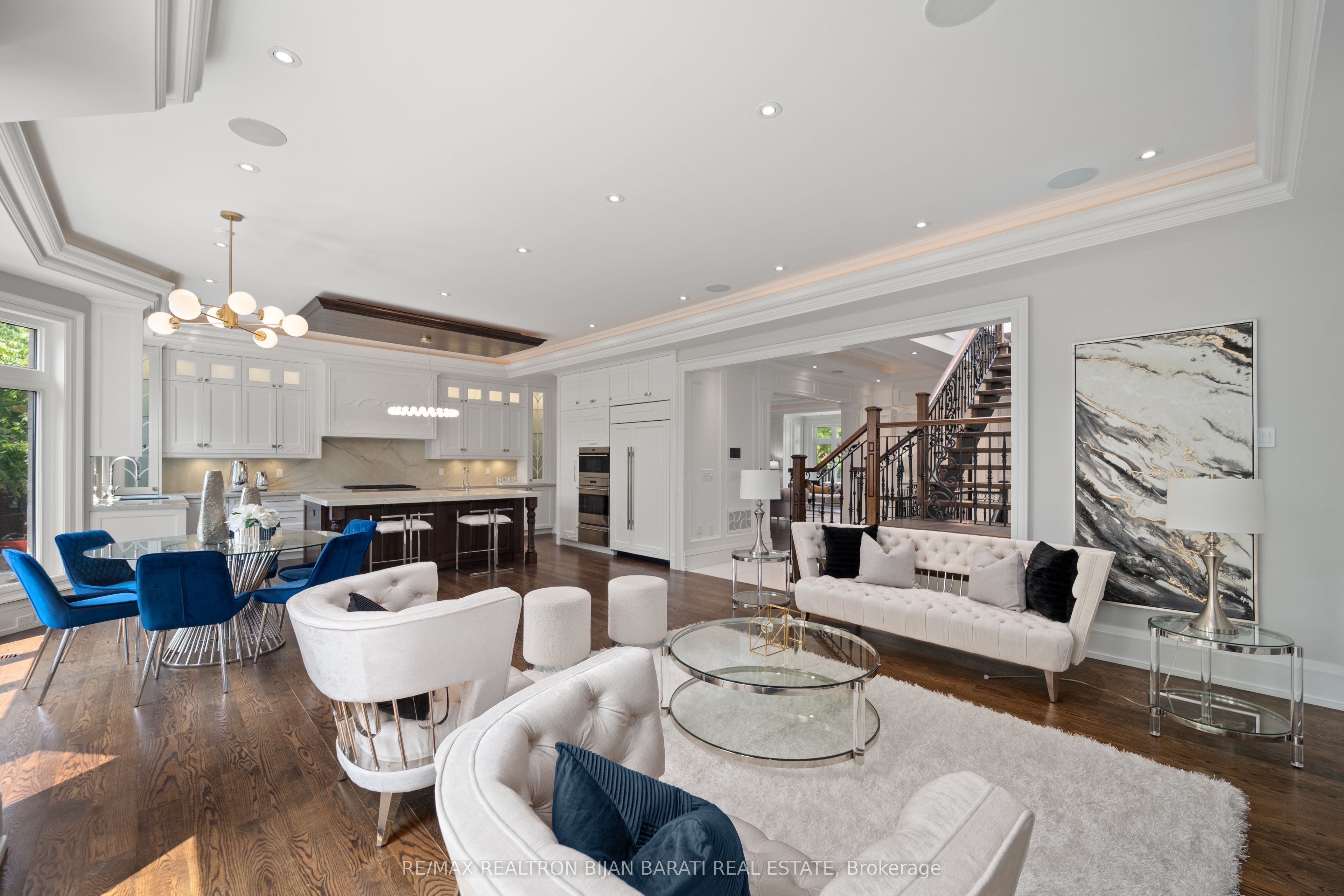 6 Harnish Crescent