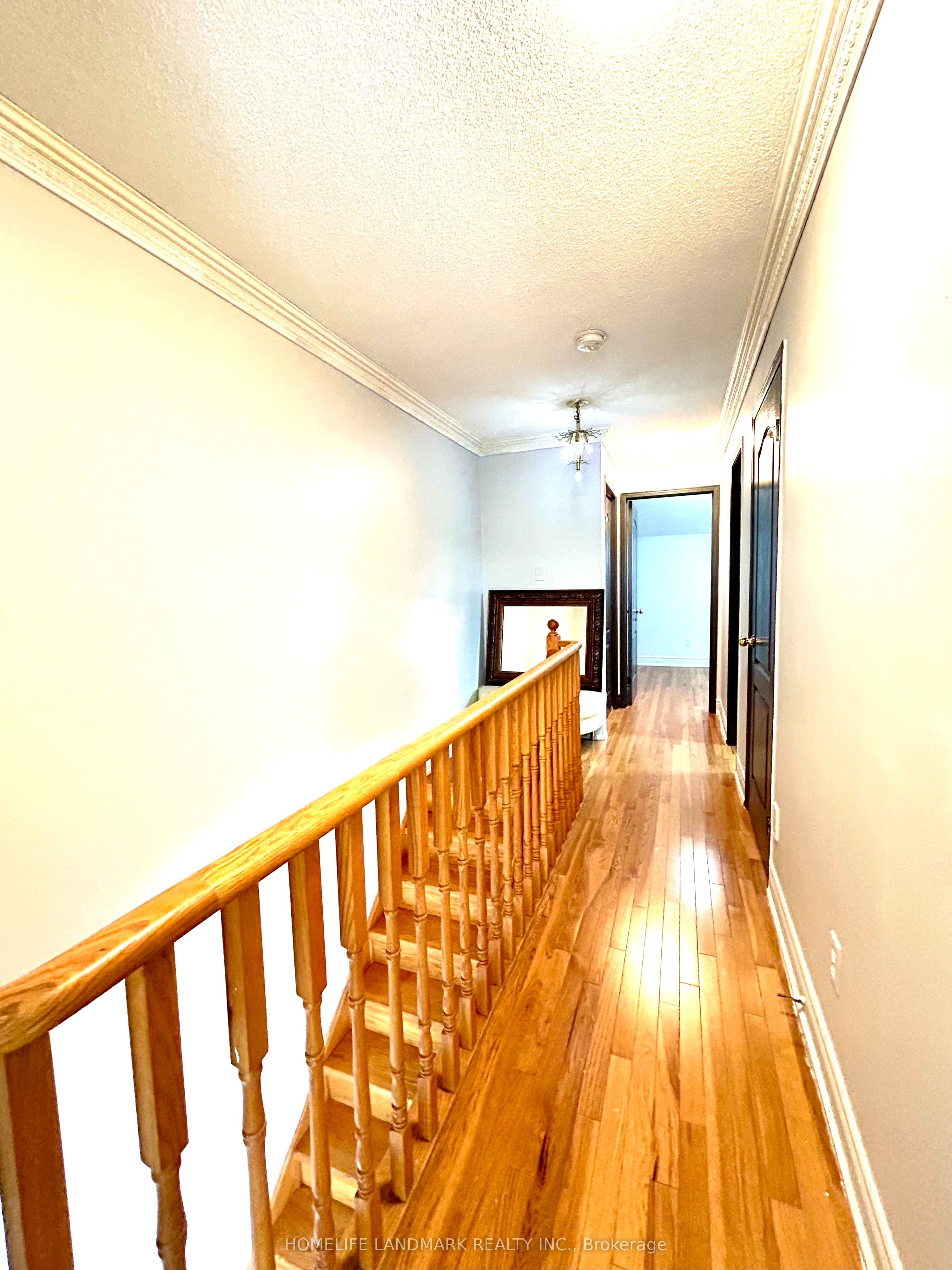 19 Warner Ave Avenue E