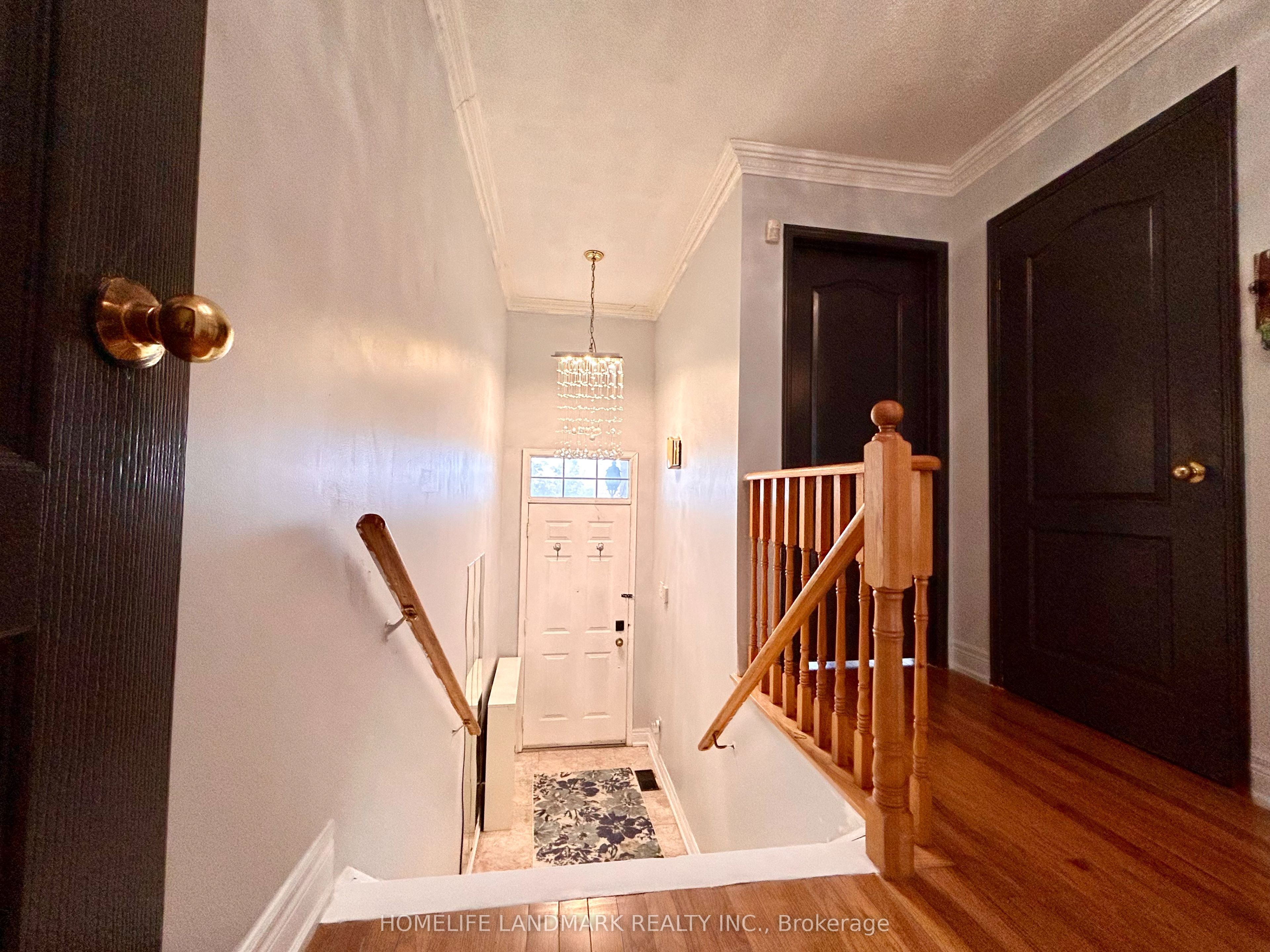 19 Warner Ave Avenue E