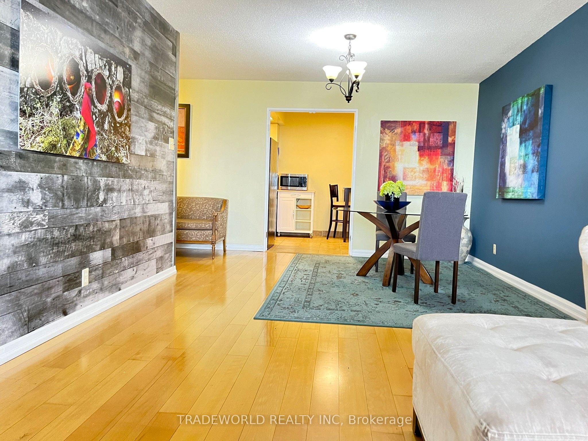 215 Wynford Drive #2307