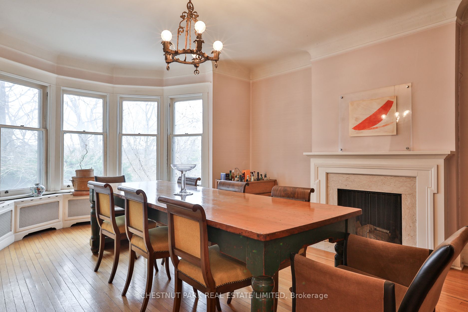 27 Old Yonge Street