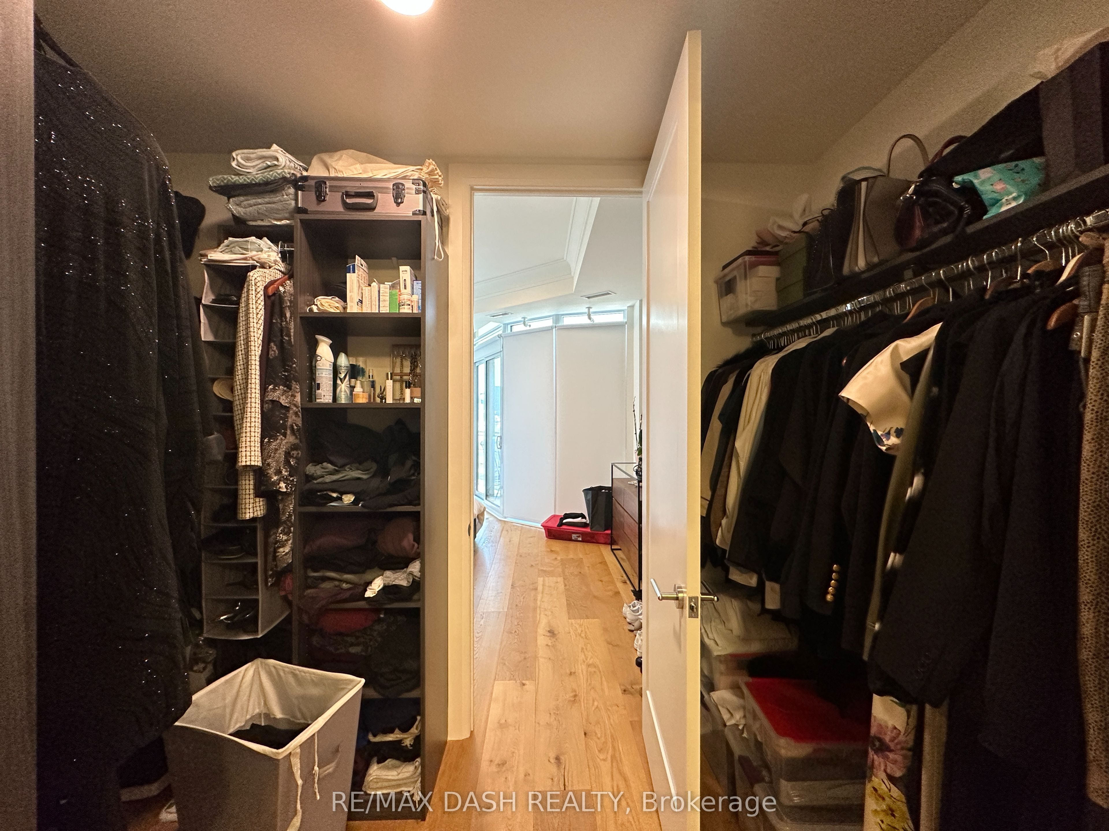 151 Avenue Road, #1002