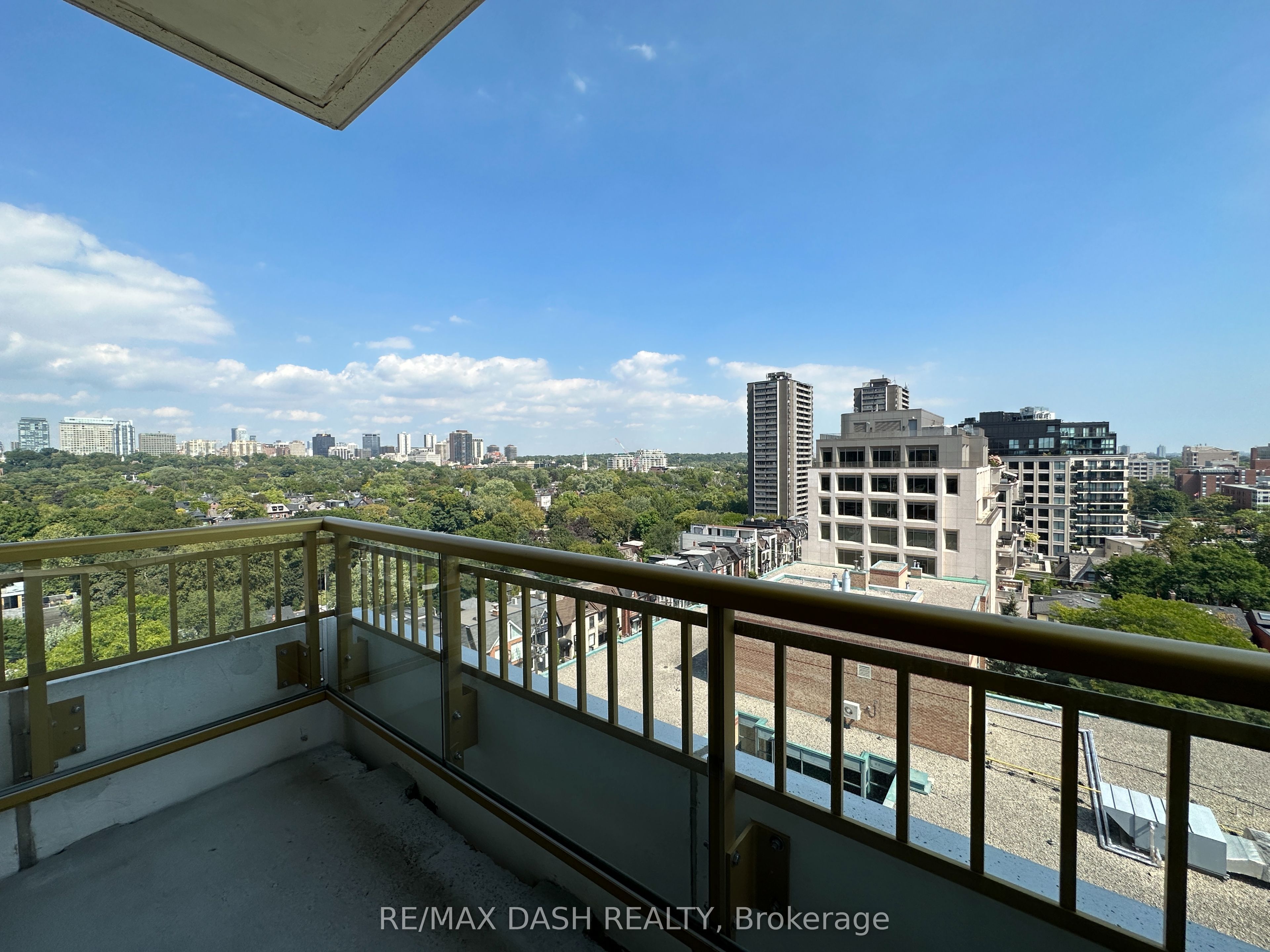 151 Avenue Road, #1002
