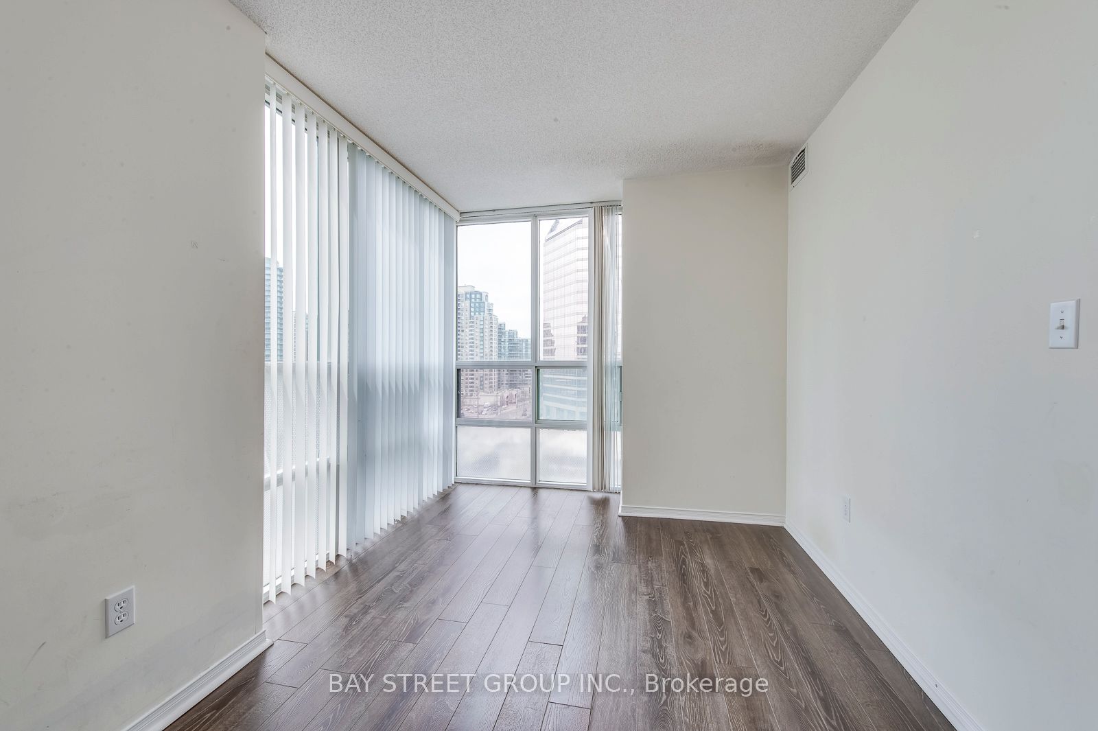 1 Pemberton Avenue, #1008
