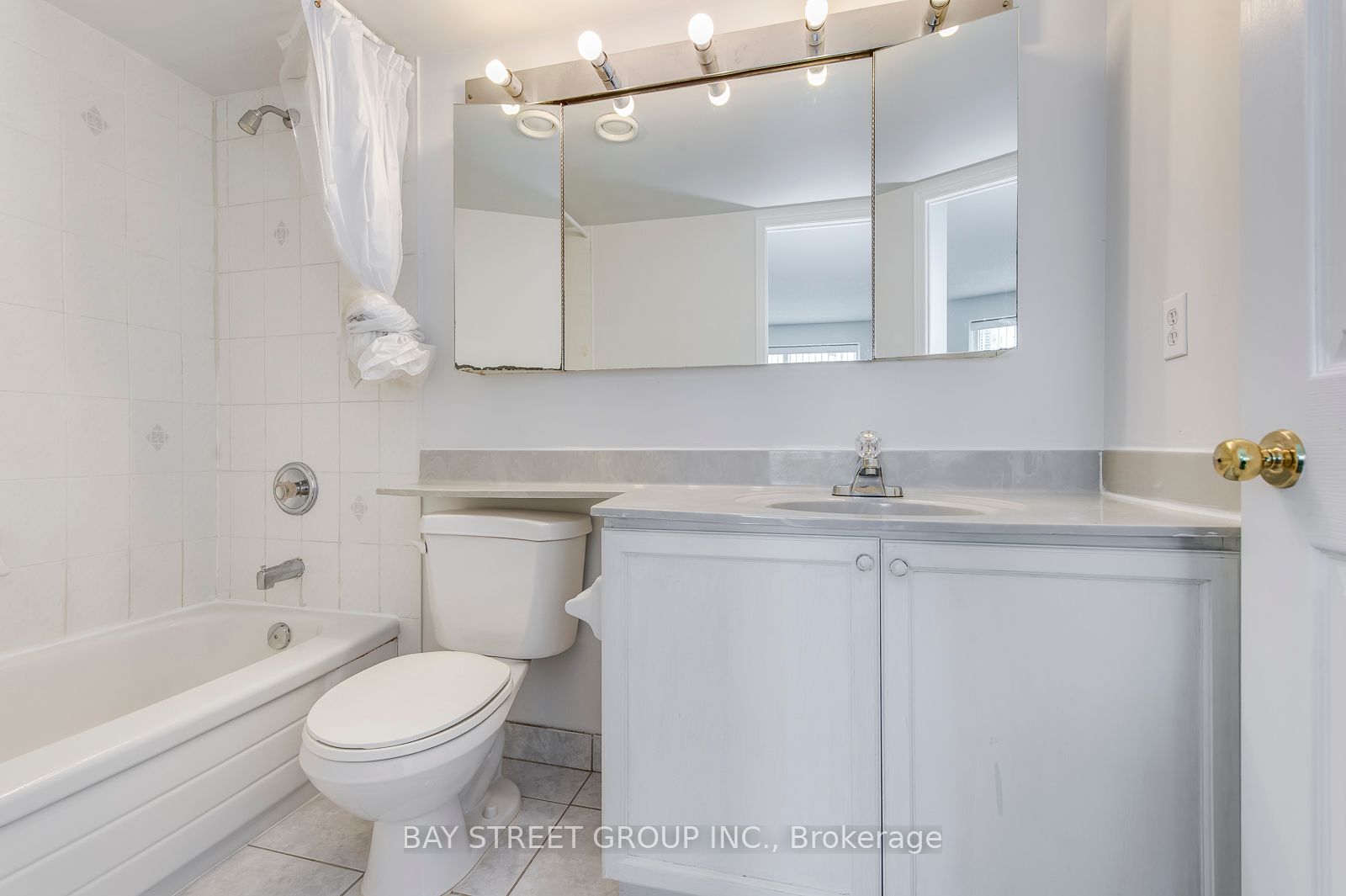 1 Pemberton Avenue, #1008