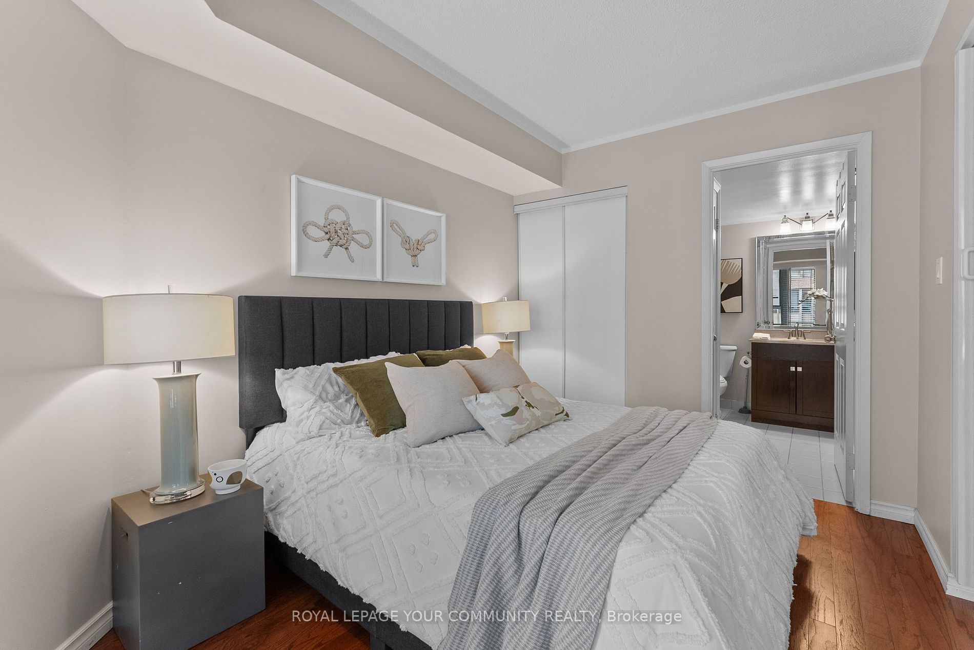 711 Bay Street, #1221