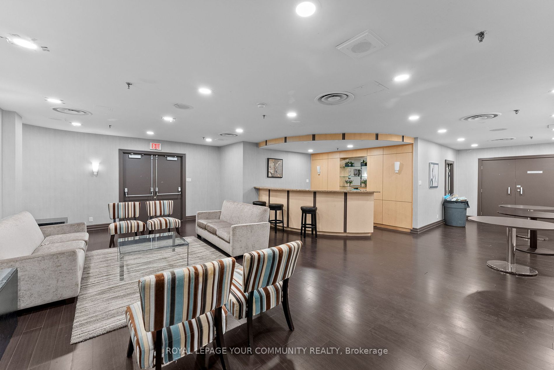 711 Bay Street, #1221