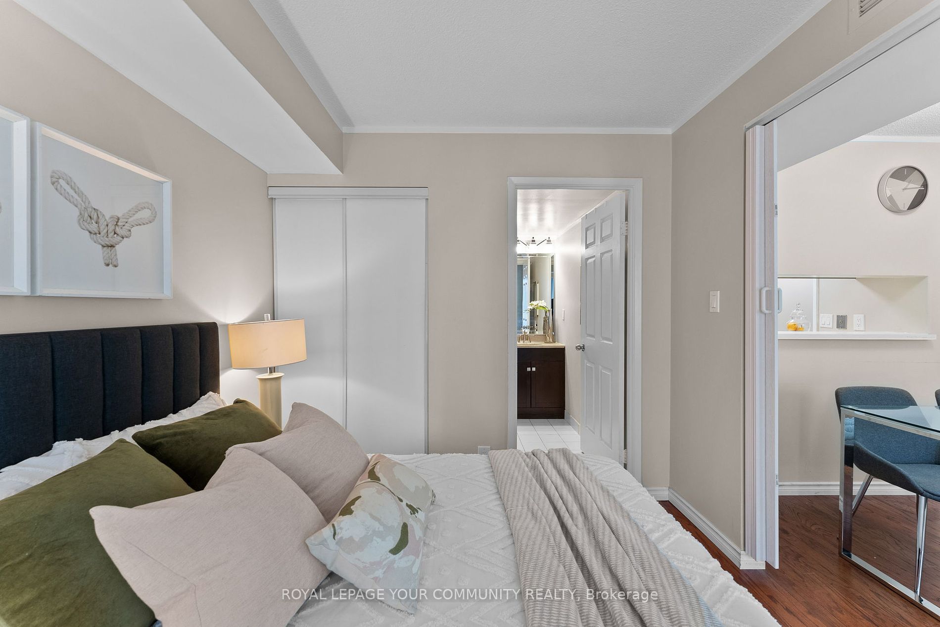 711 Bay Street, #1221