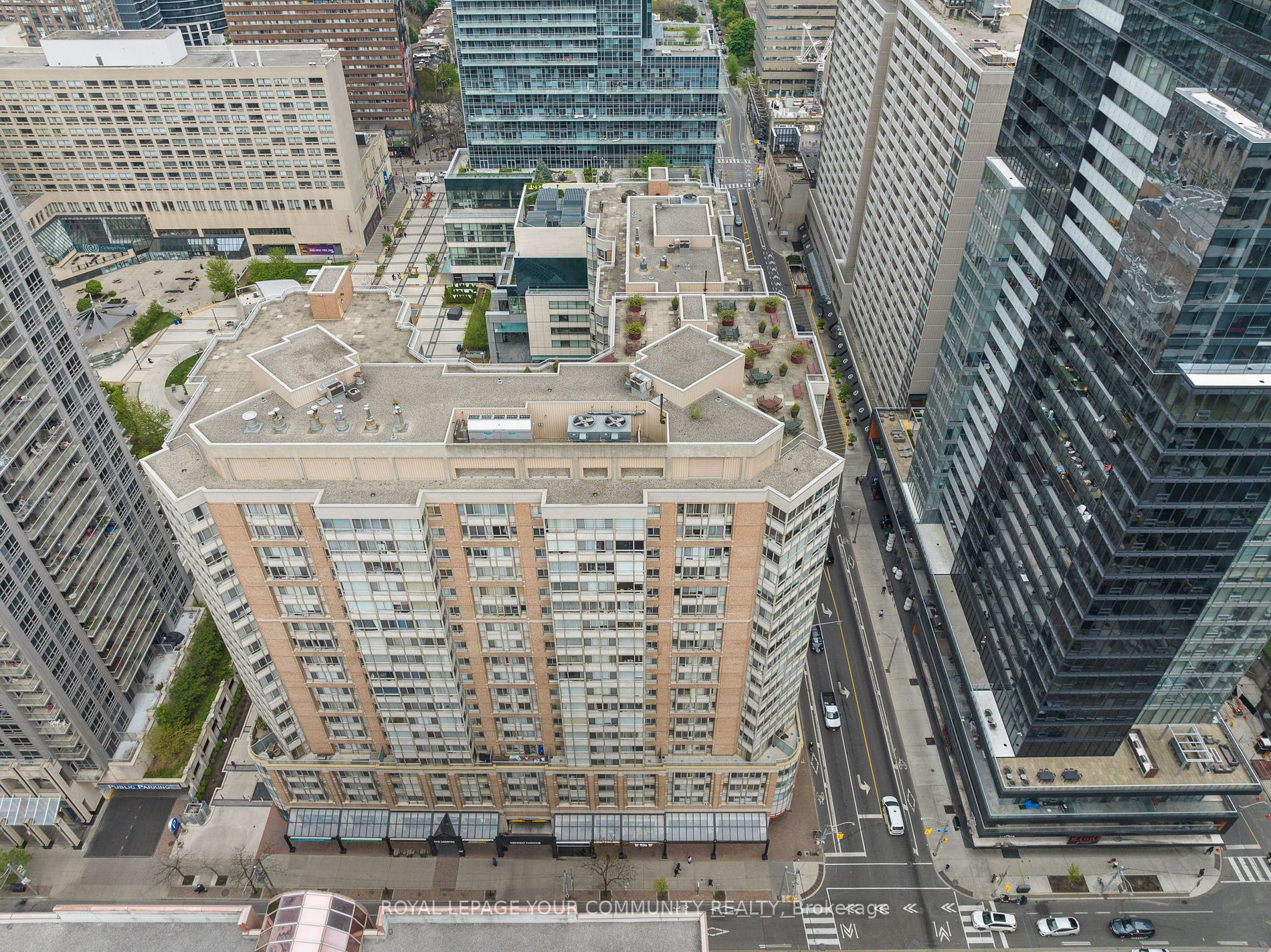 711 Bay Street, #1221
