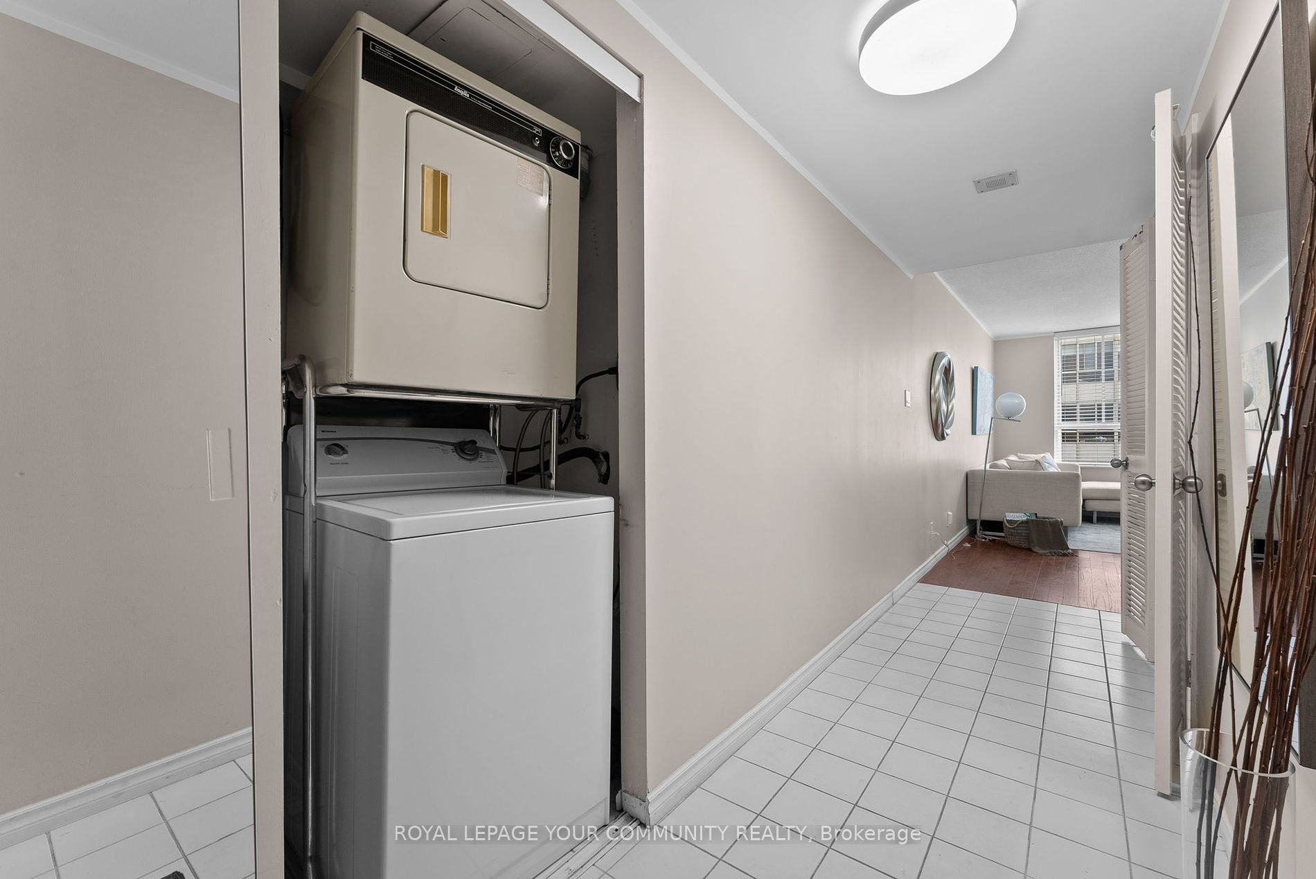 711 Bay Street, #1221