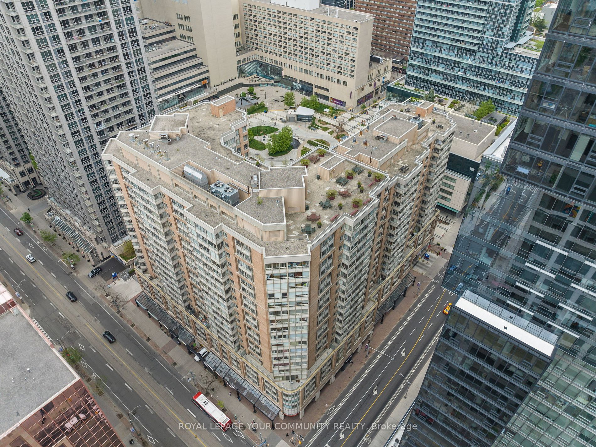 711 Bay Street, #1221