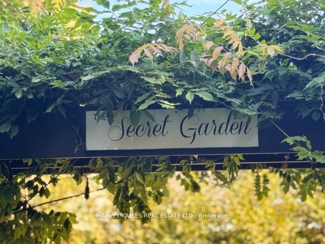 481 Russell Hill Road