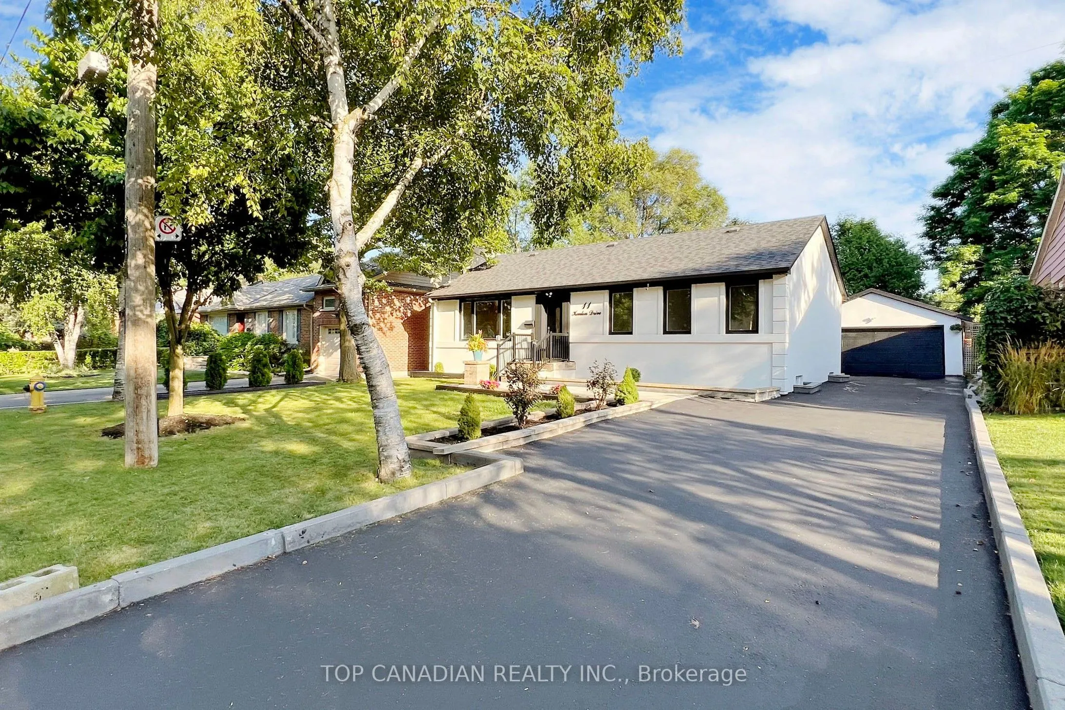 11 Kenton Drive