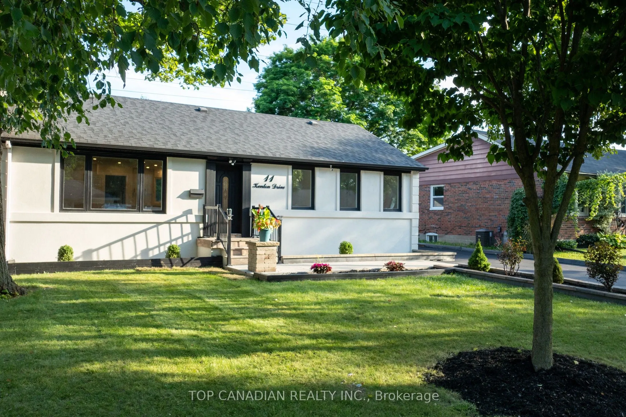 11 Kenton Drive