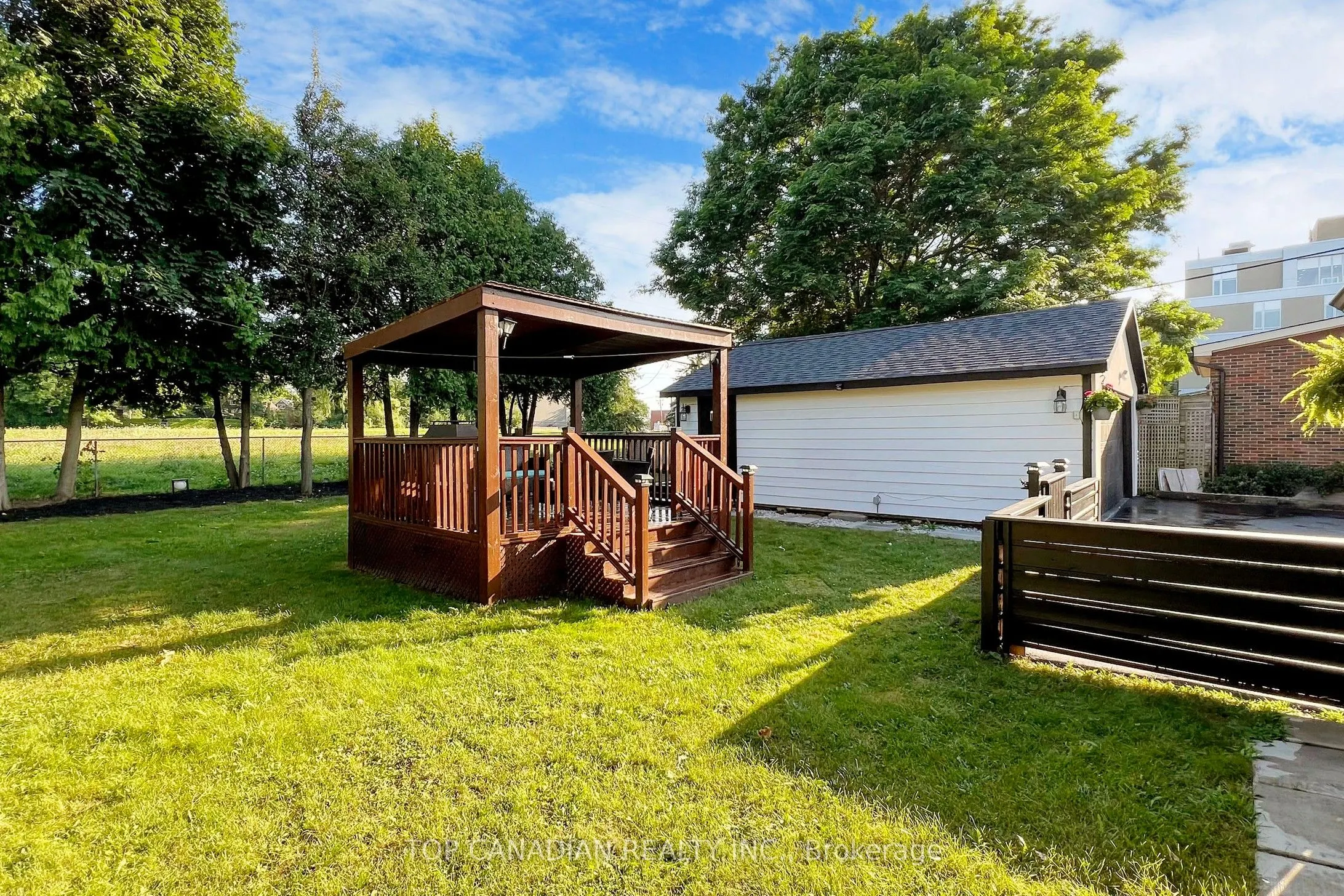 11 Kenton Drive