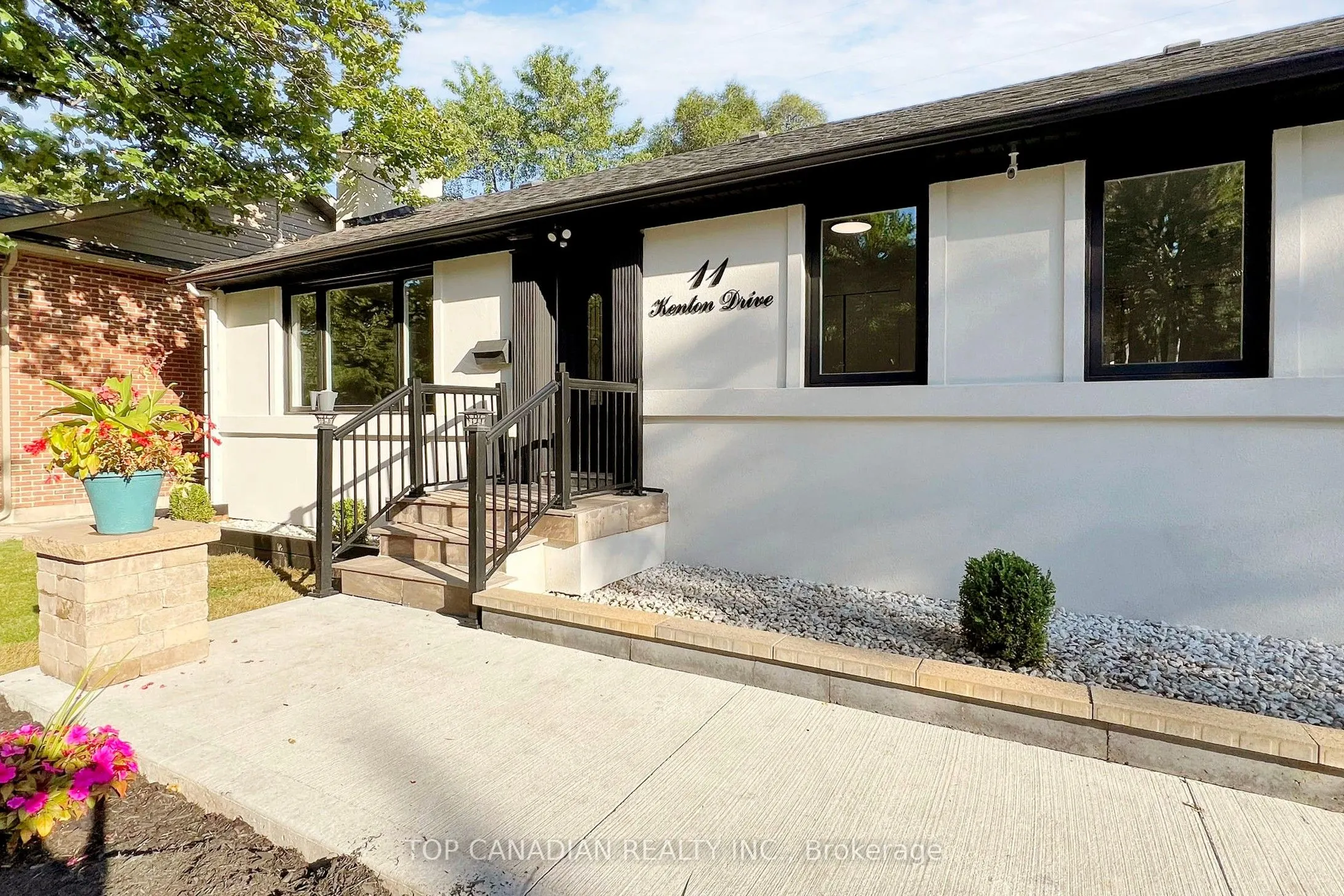 11 Kenton Drive