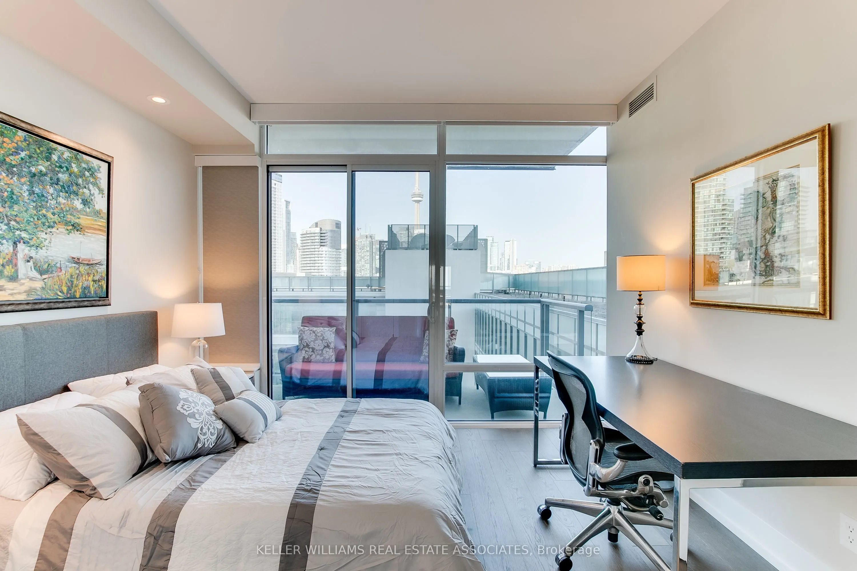 90 Stadium Road, #1002