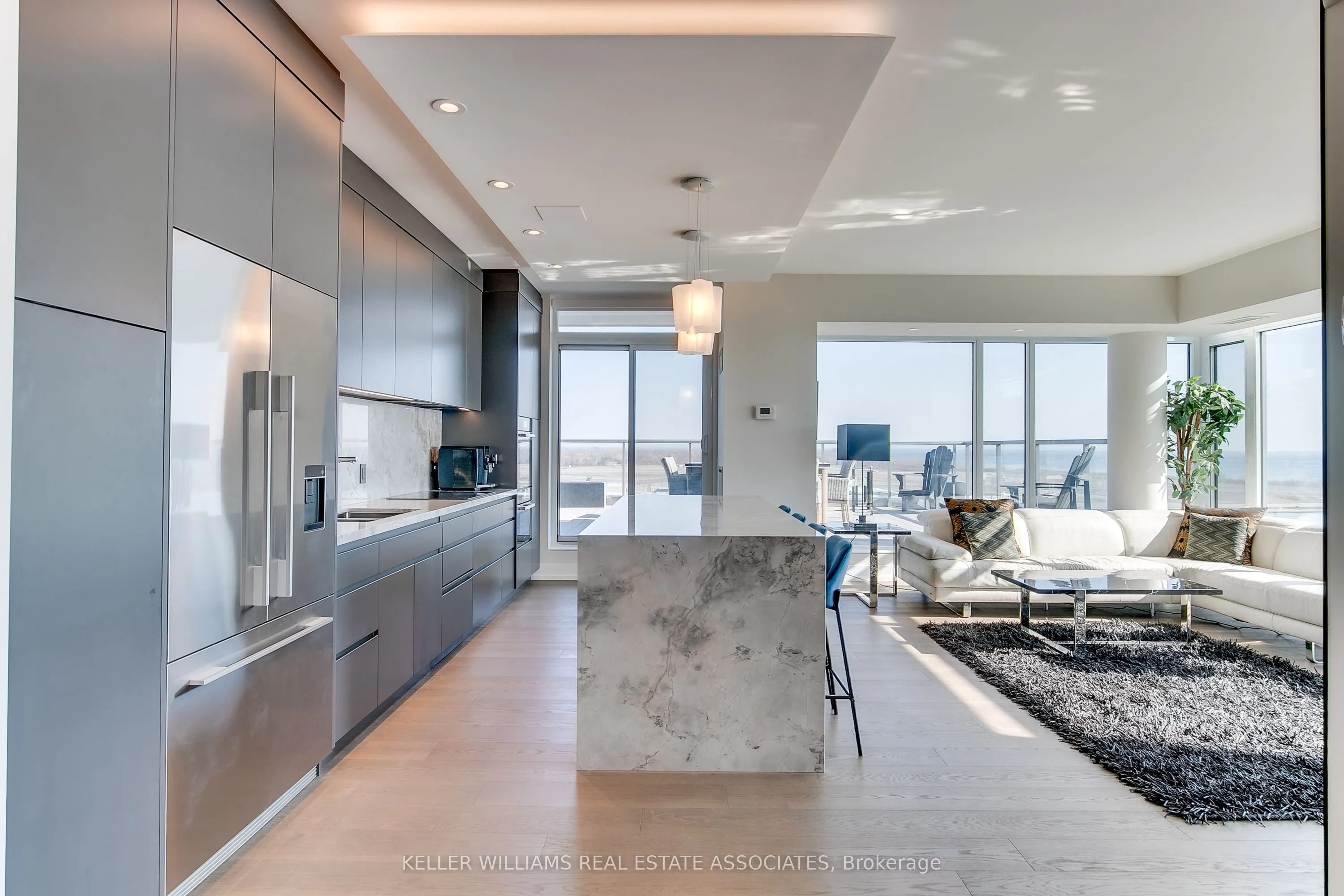 90 Stadium Road, #1002