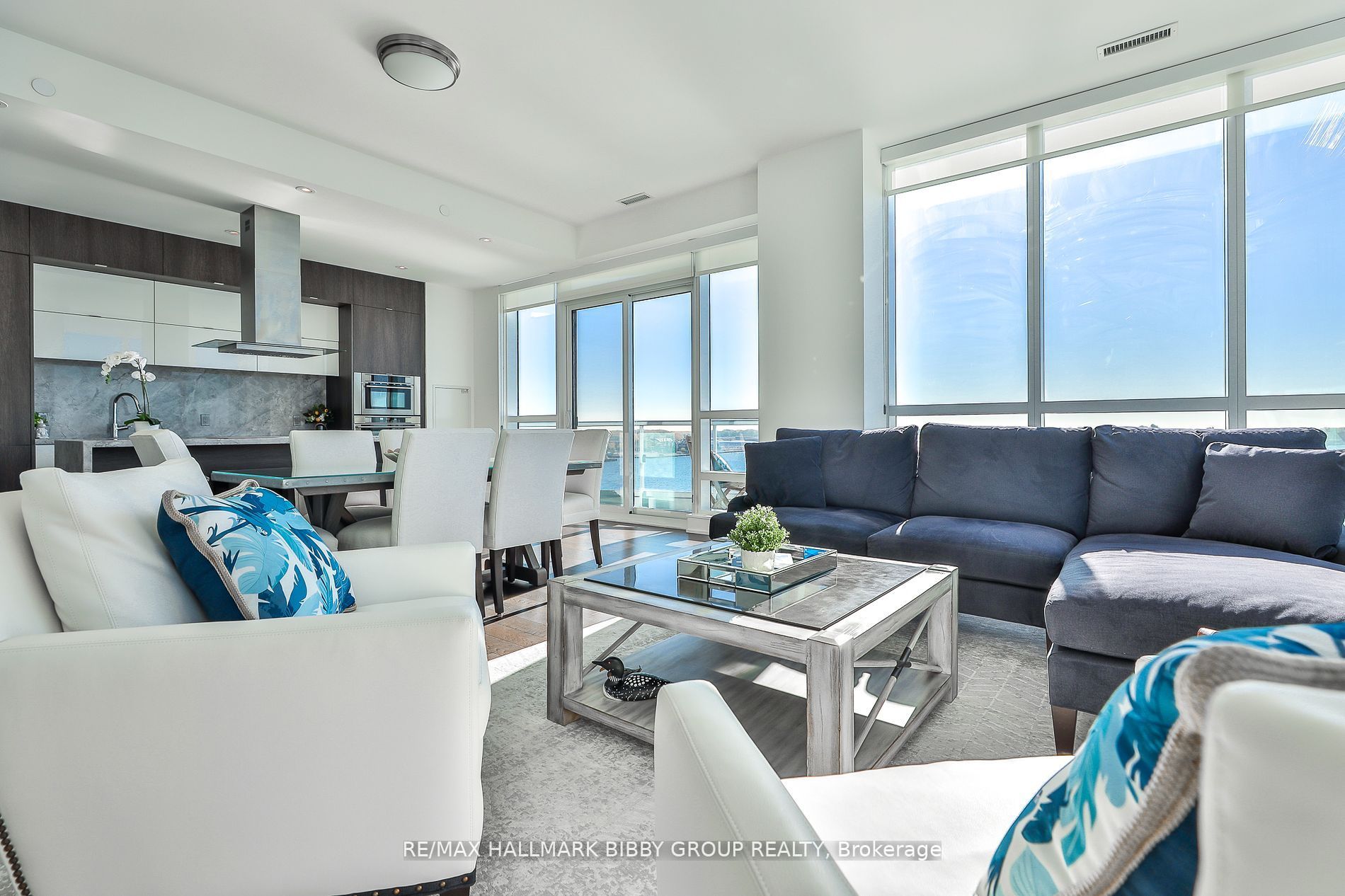 55 Merchants Wharf, #923