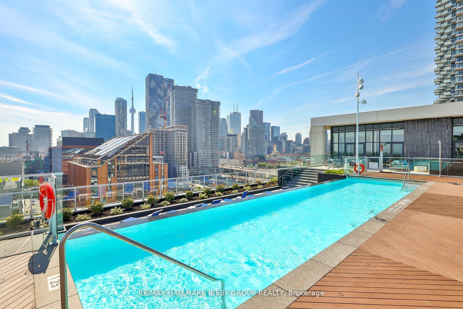 55 Merchants Wharf, #923