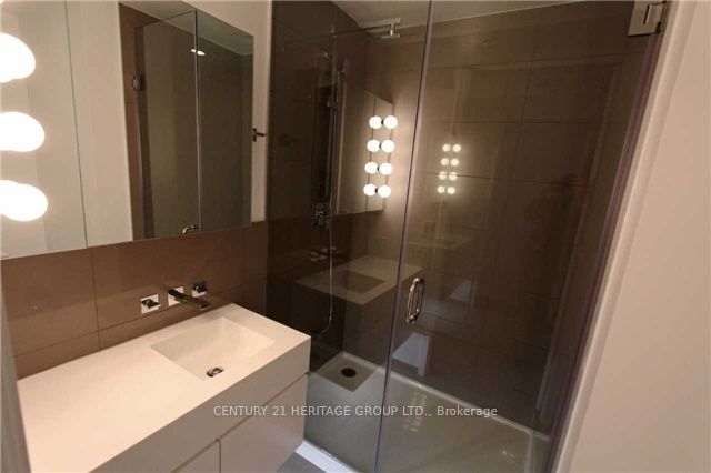 45 Charles Street E, #3212