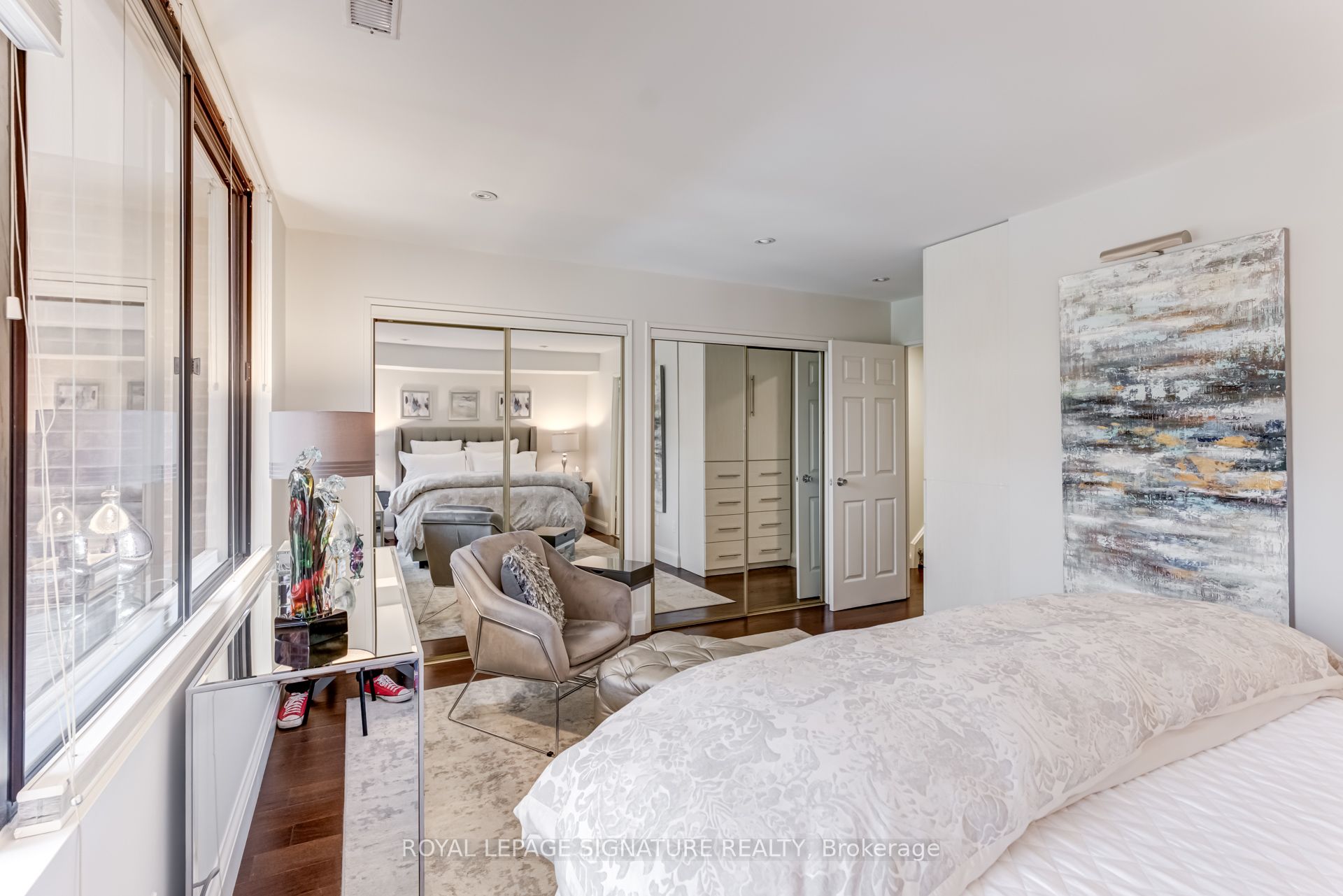 142 Pears Avenue, #B2