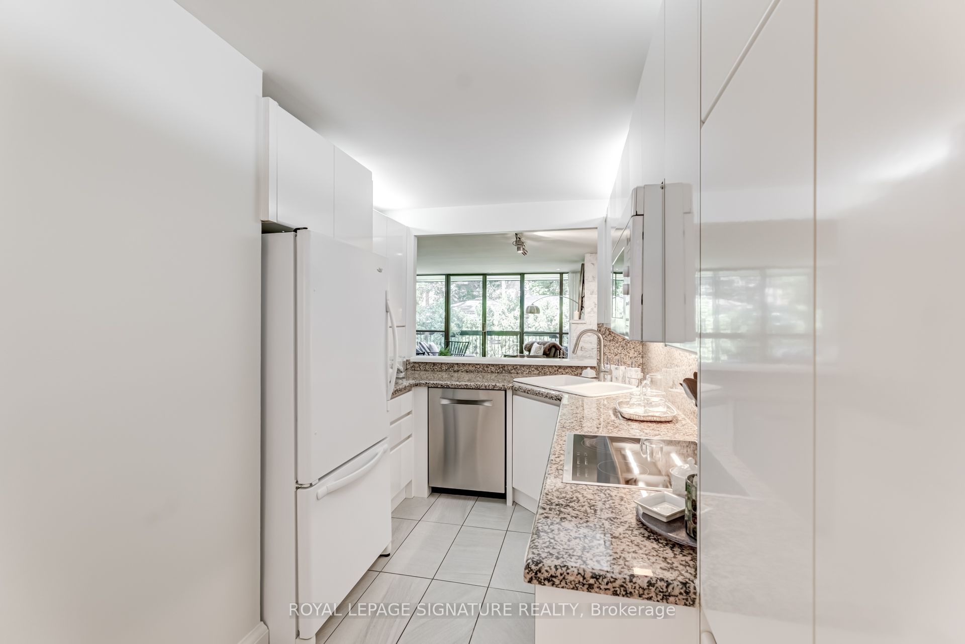142 Pears Avenue, #B2