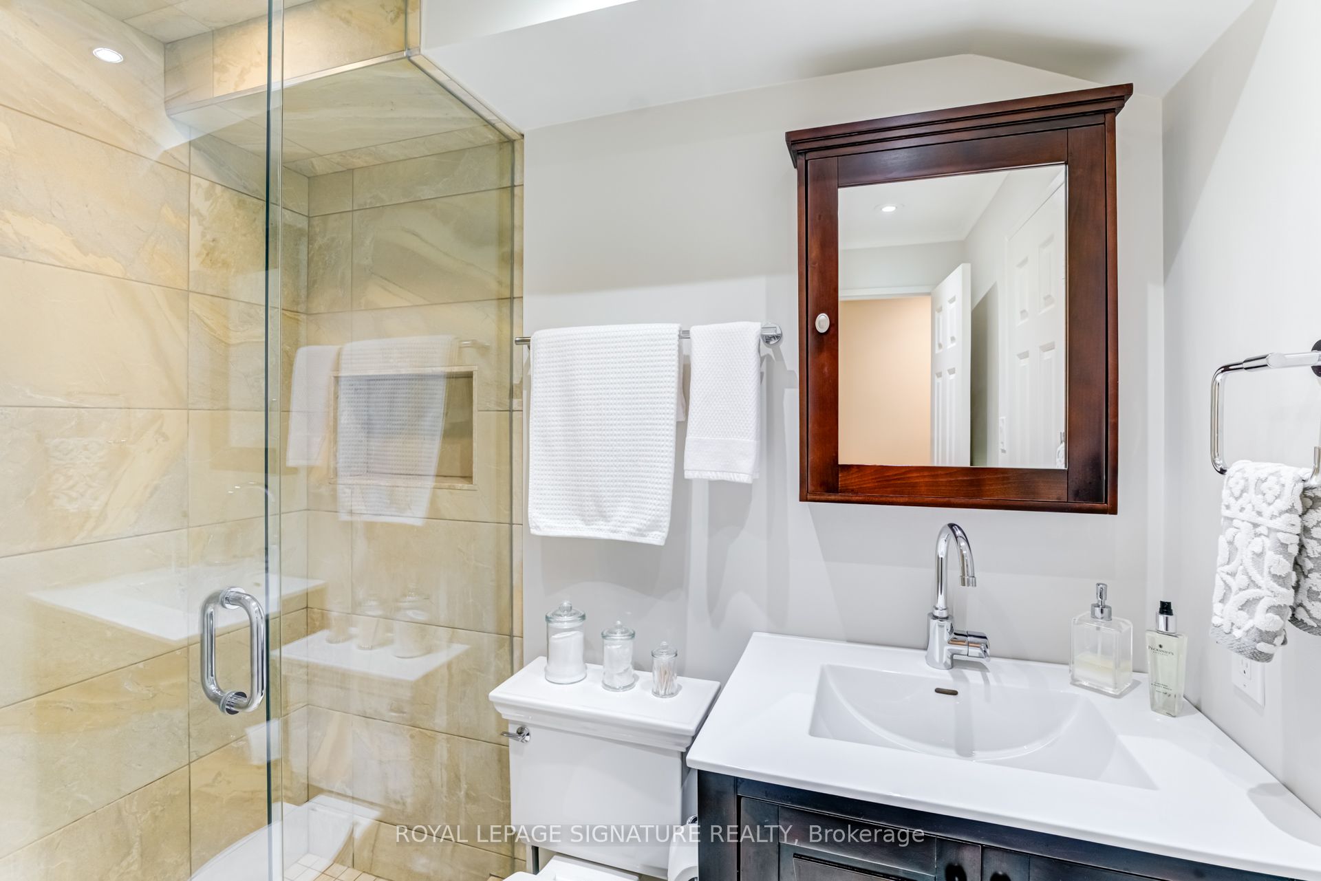 142 Pears Avenue, #B2