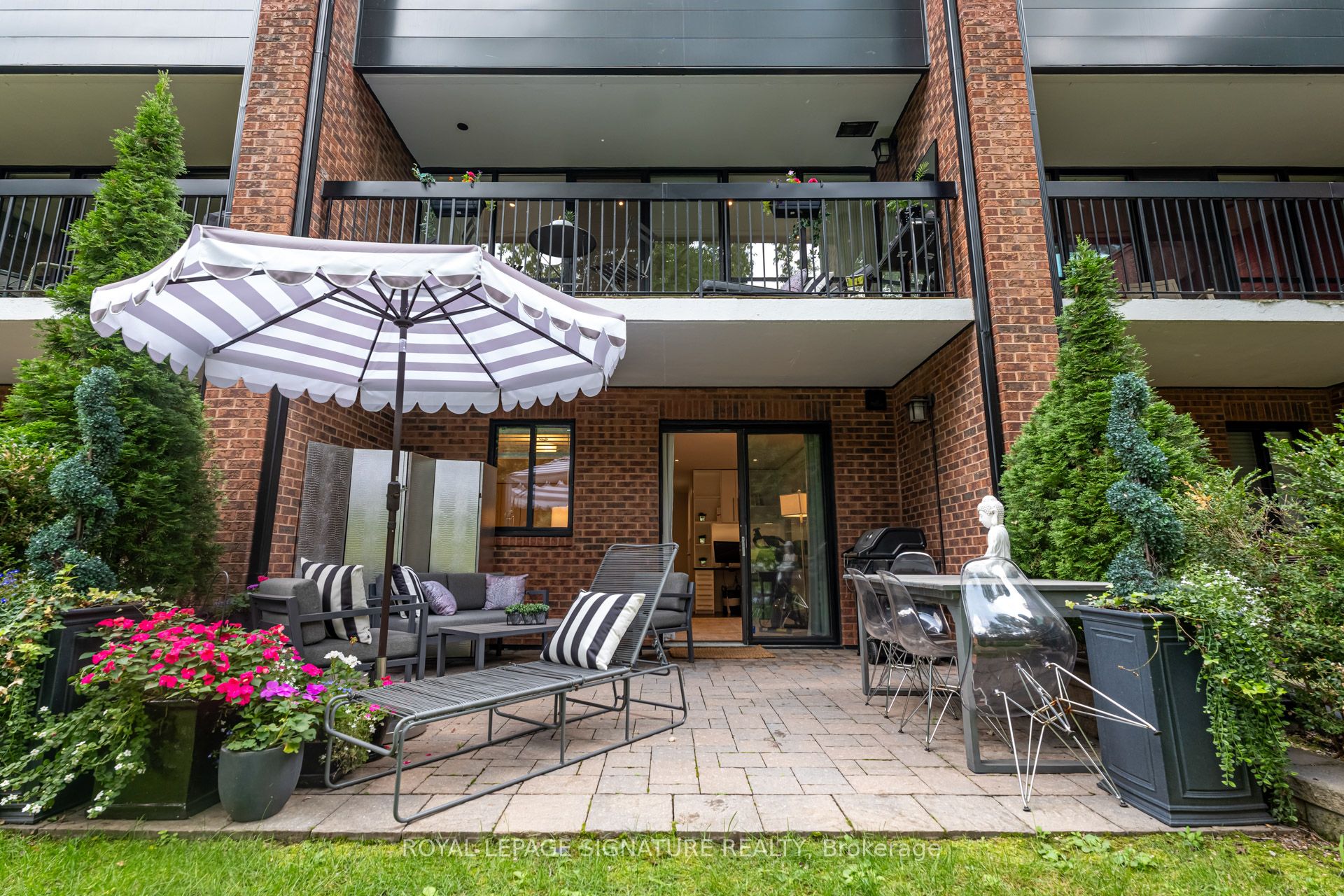 142 Pears Avenue, #B2