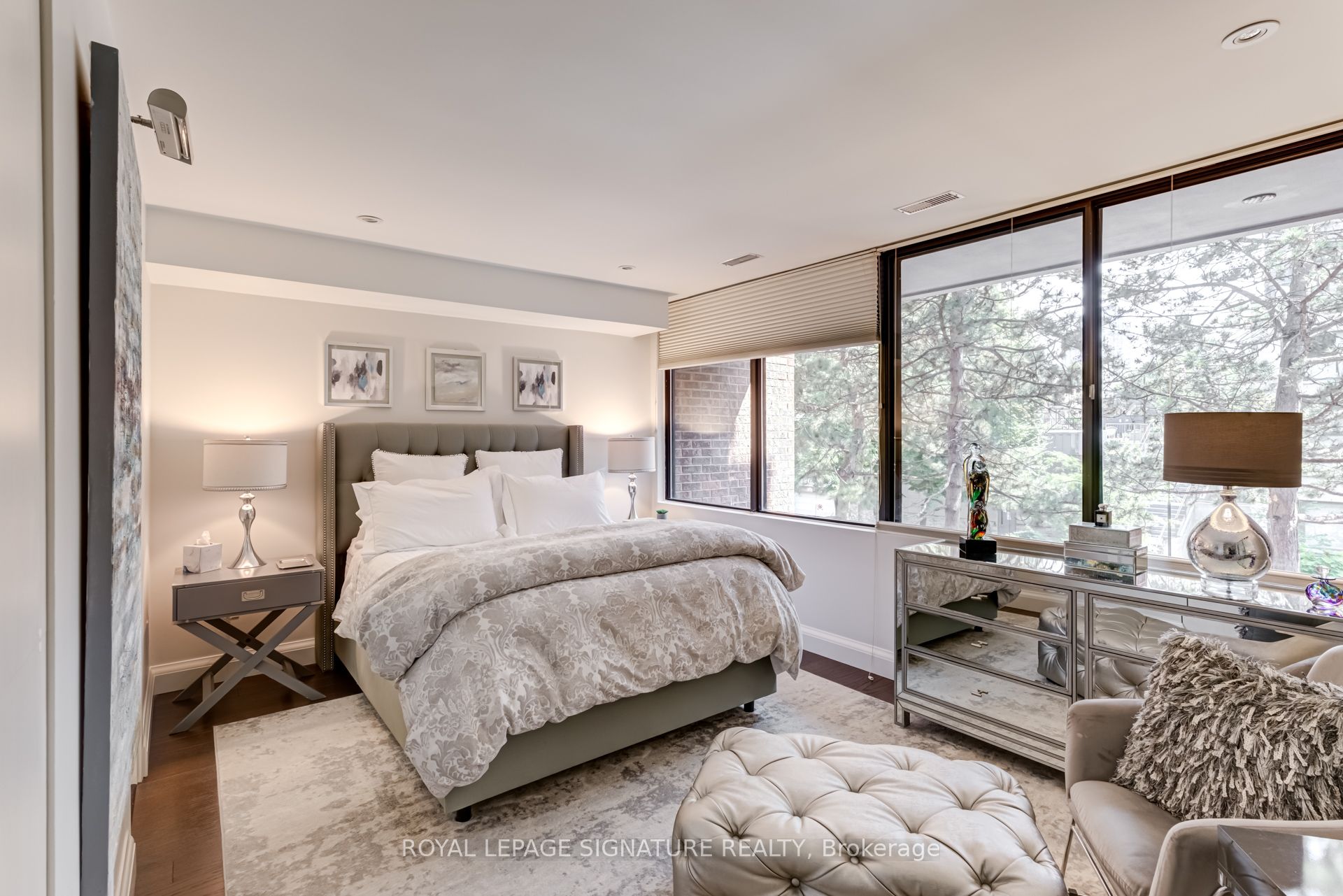 142 Pears Avenue, #B2