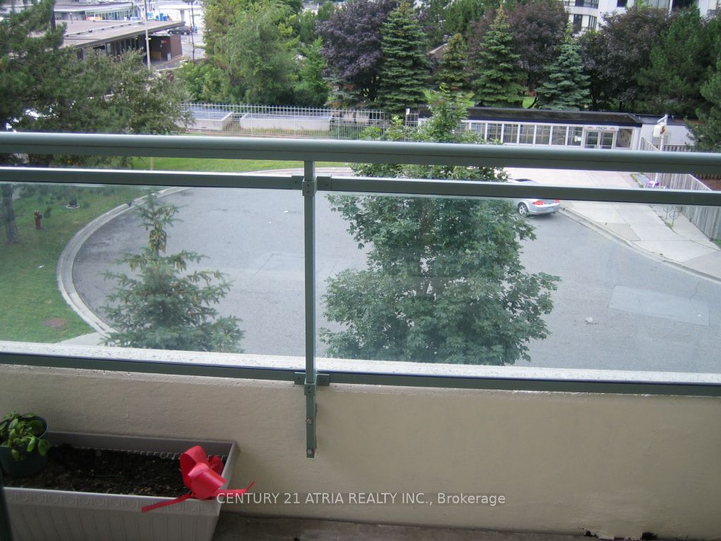 1 Pemberton Avenue, #402