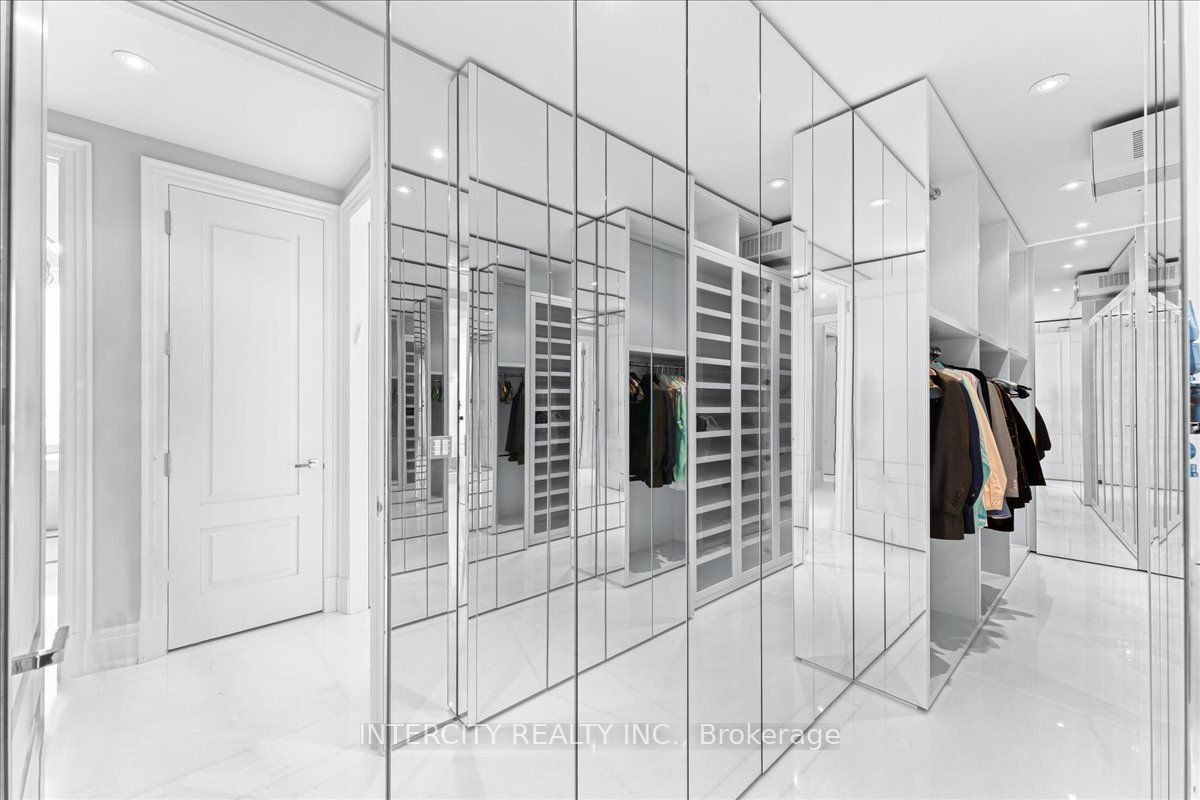 50 Yorkville Avenue #4001