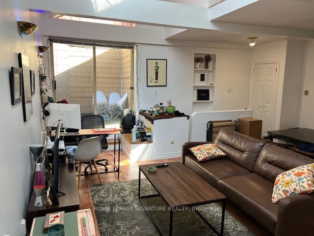 208 Carlton Street, #B