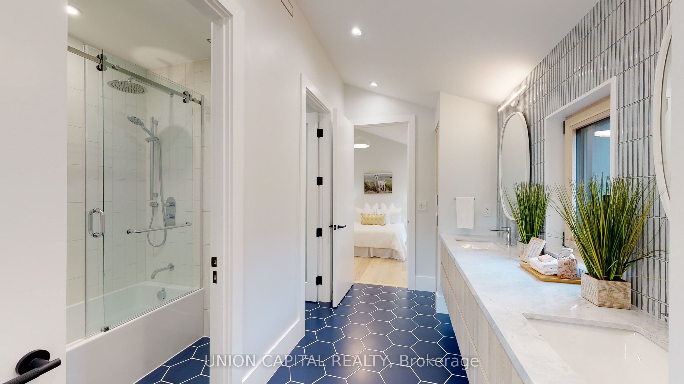 1B Marowyne Drive