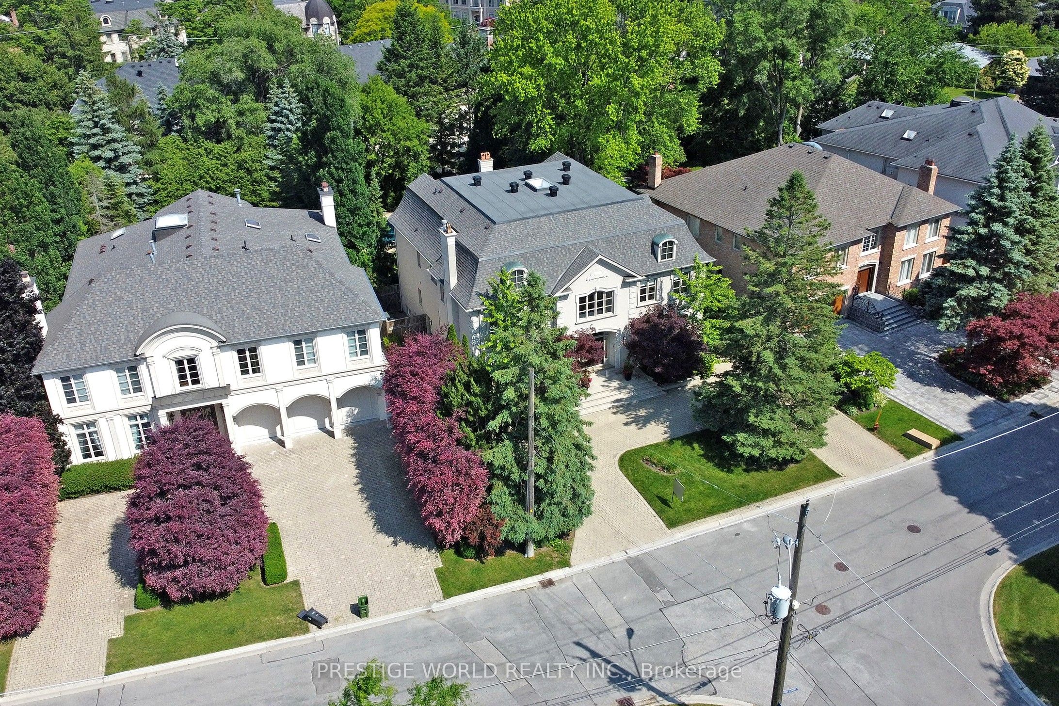 37 Rollscourt Drive