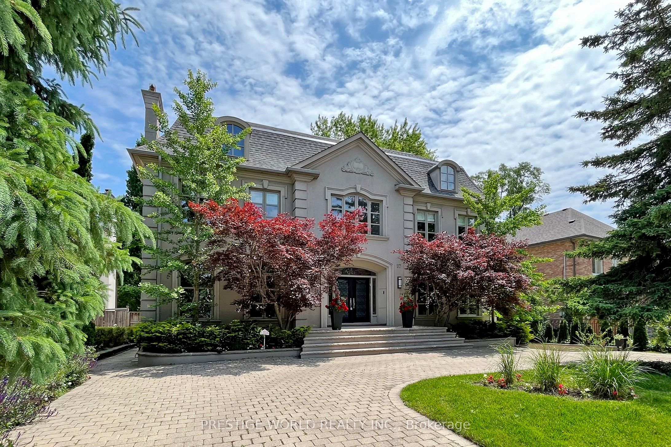 37 Rollscourt Drive