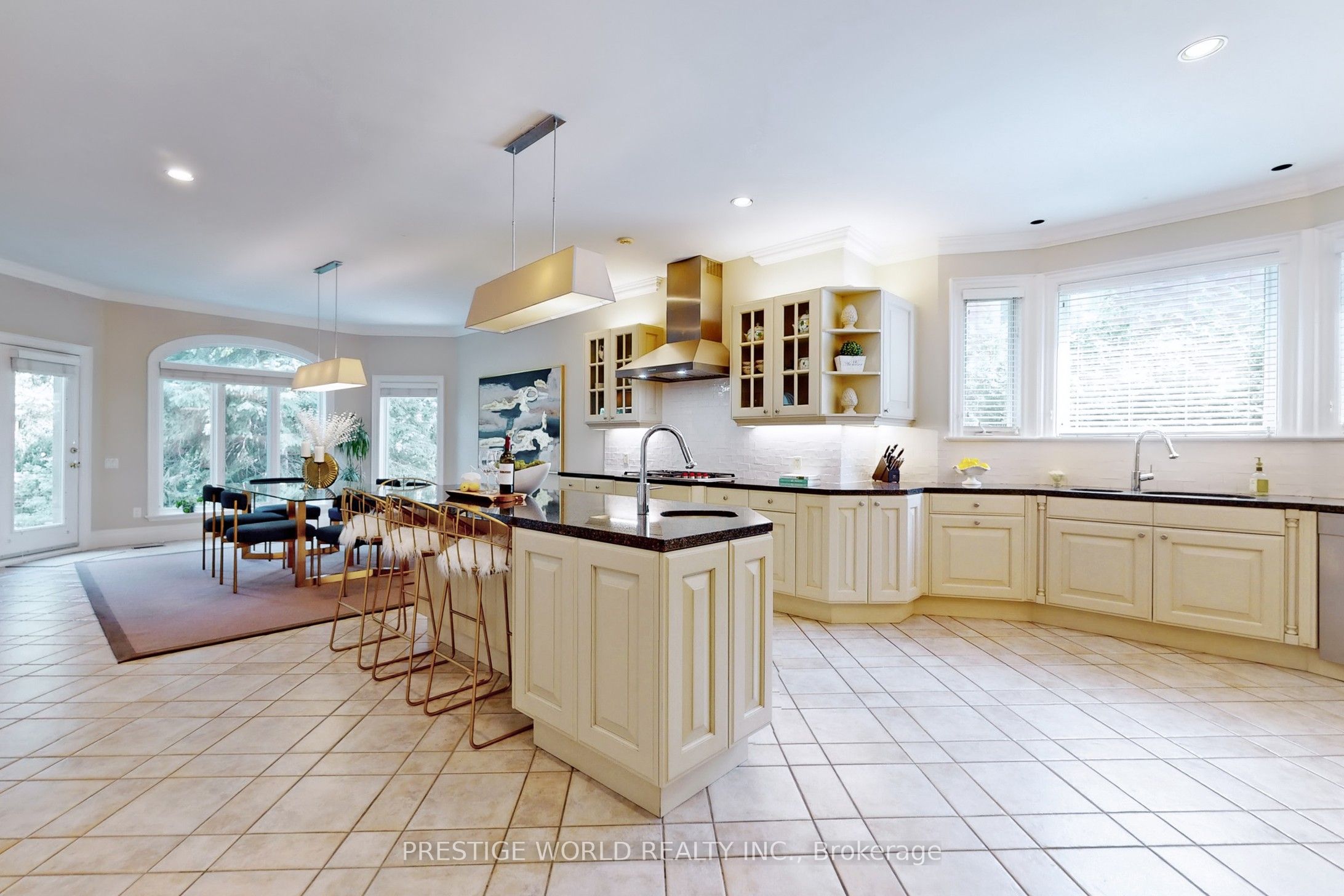 37 Rollscourt Drive
