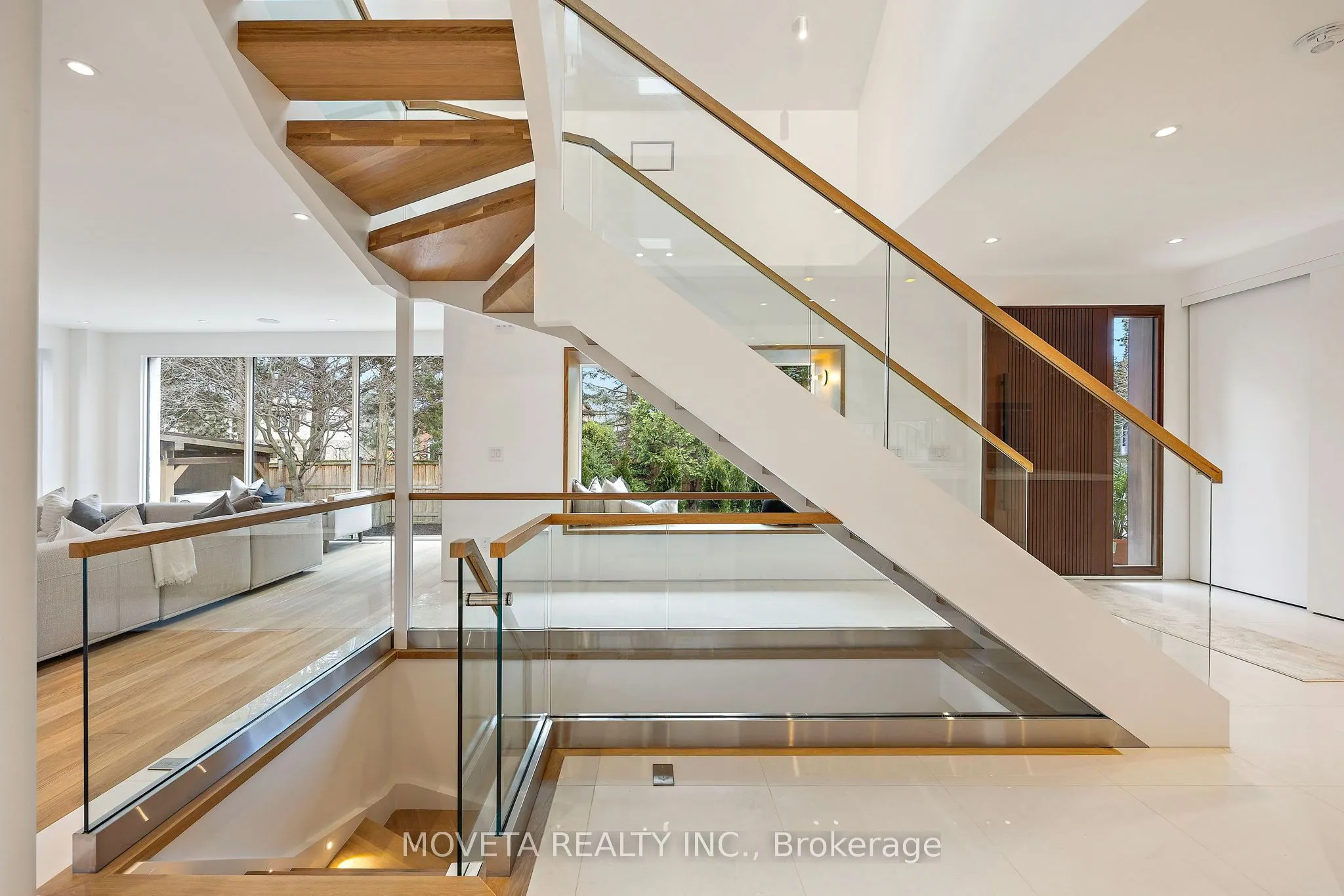 2 Addison Crescent