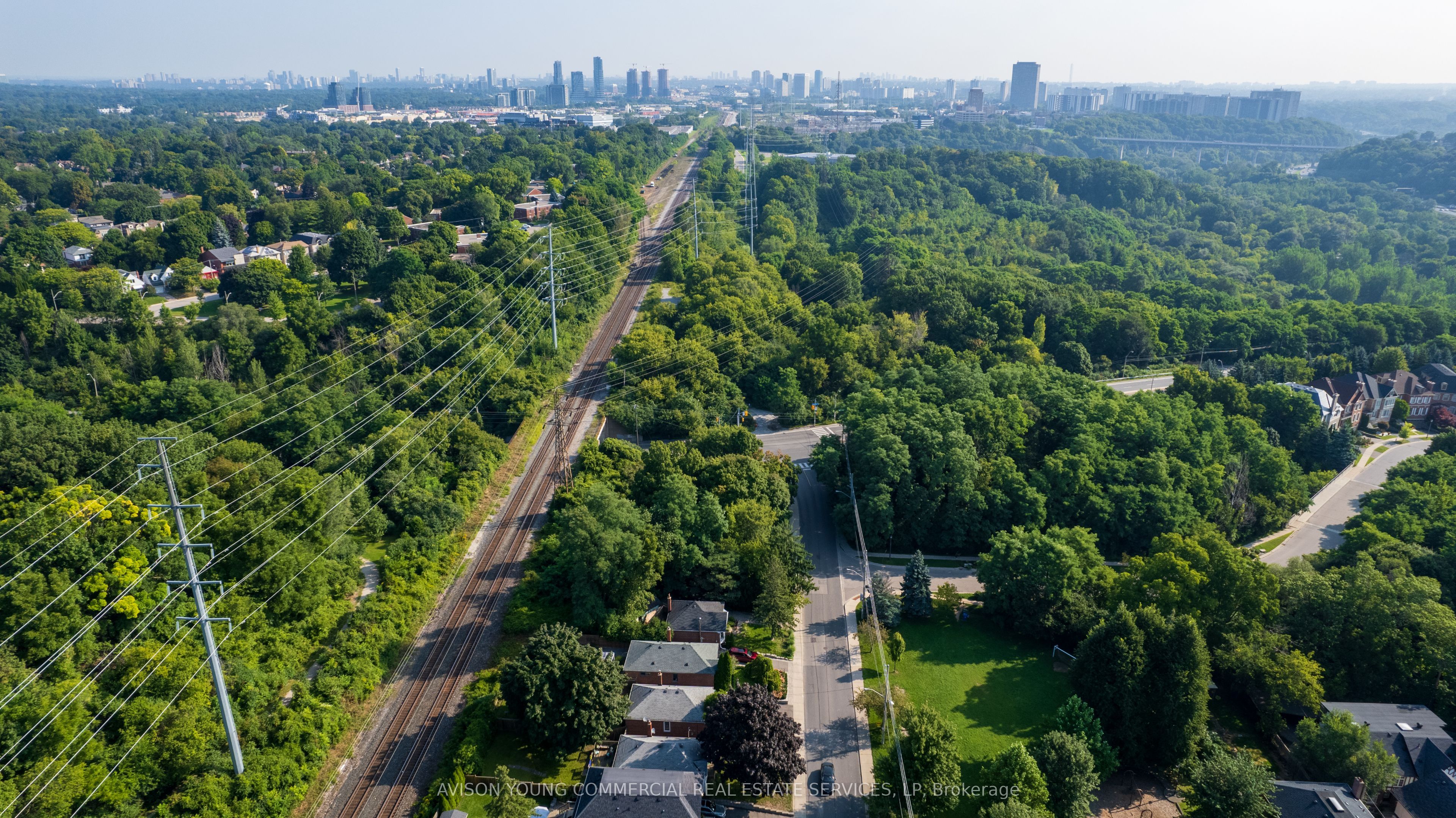 Bayview Ave & Nesbitt Dr Avenue