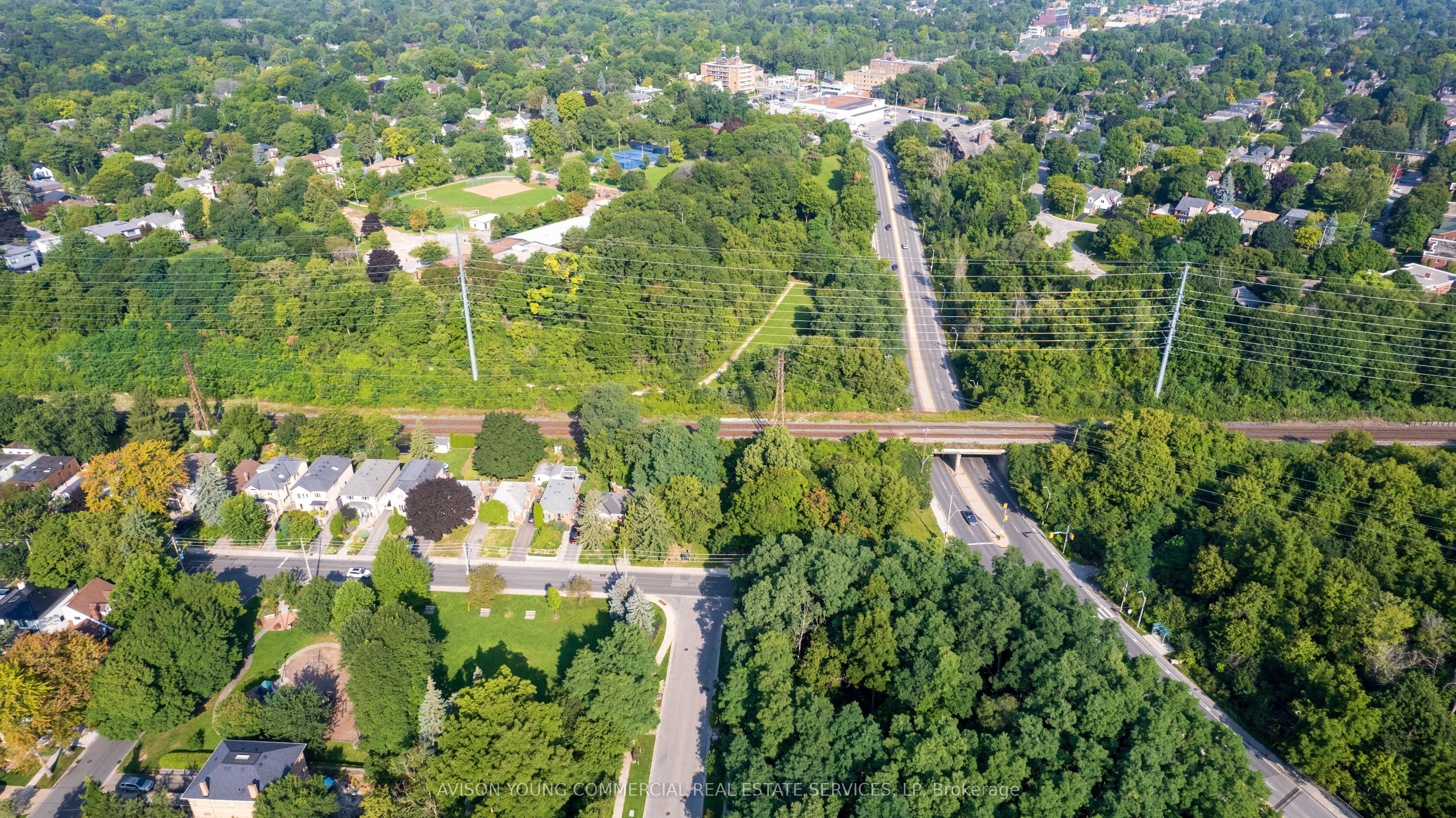 Bayview Ave & Nesbitt Dr Avenue