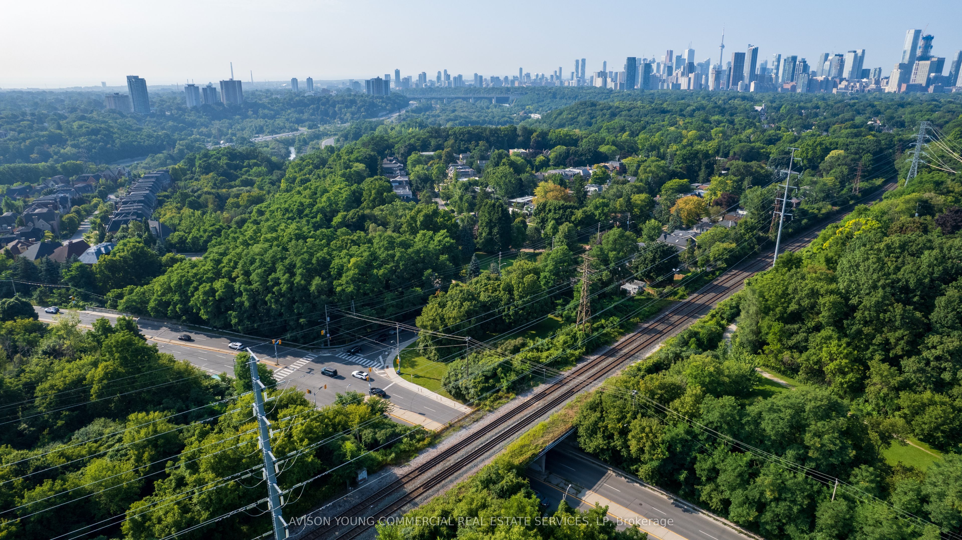 Bayview Ave & Nesbitt Dr Avenue