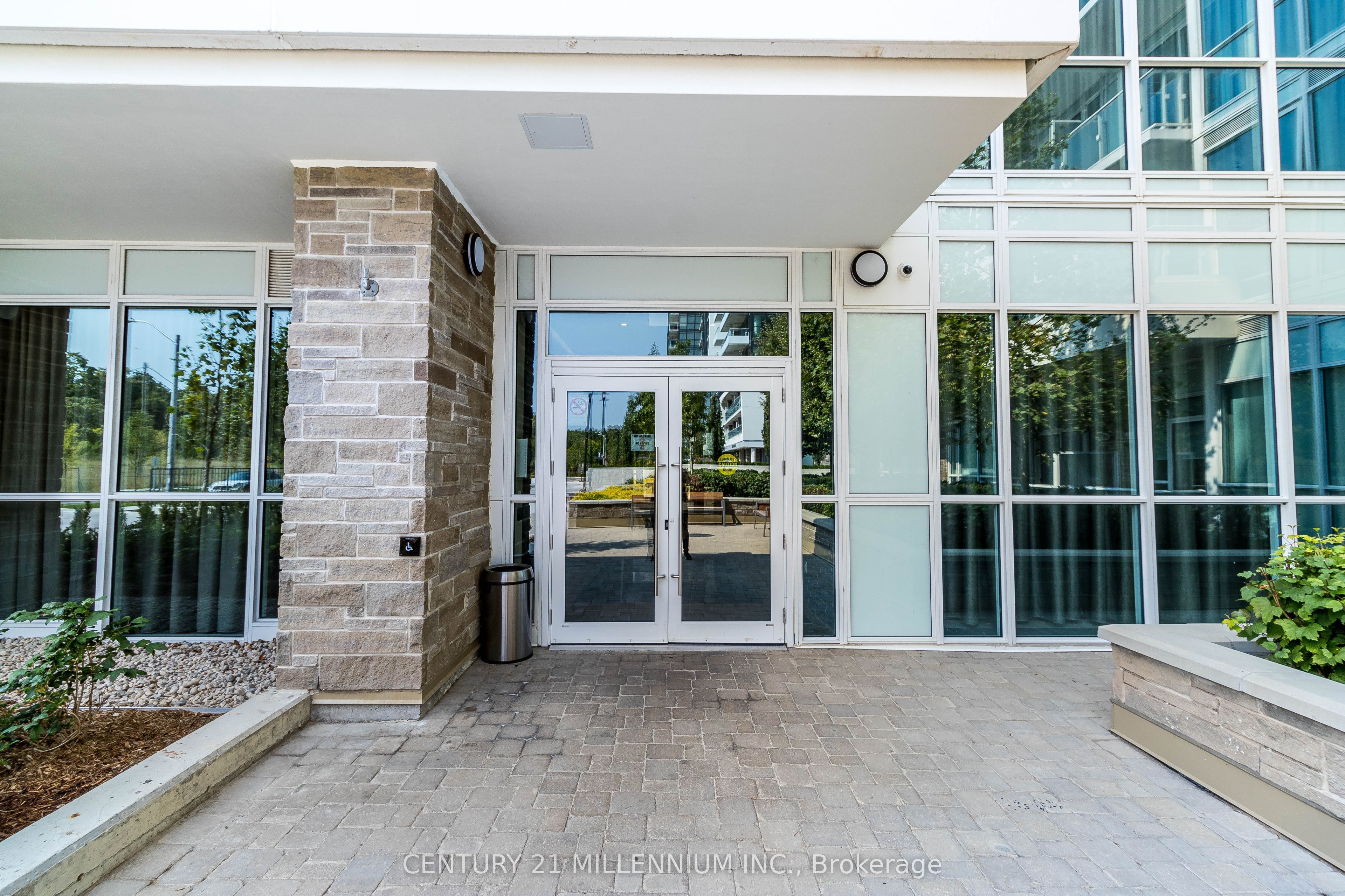 10 Deerlick Court, #606