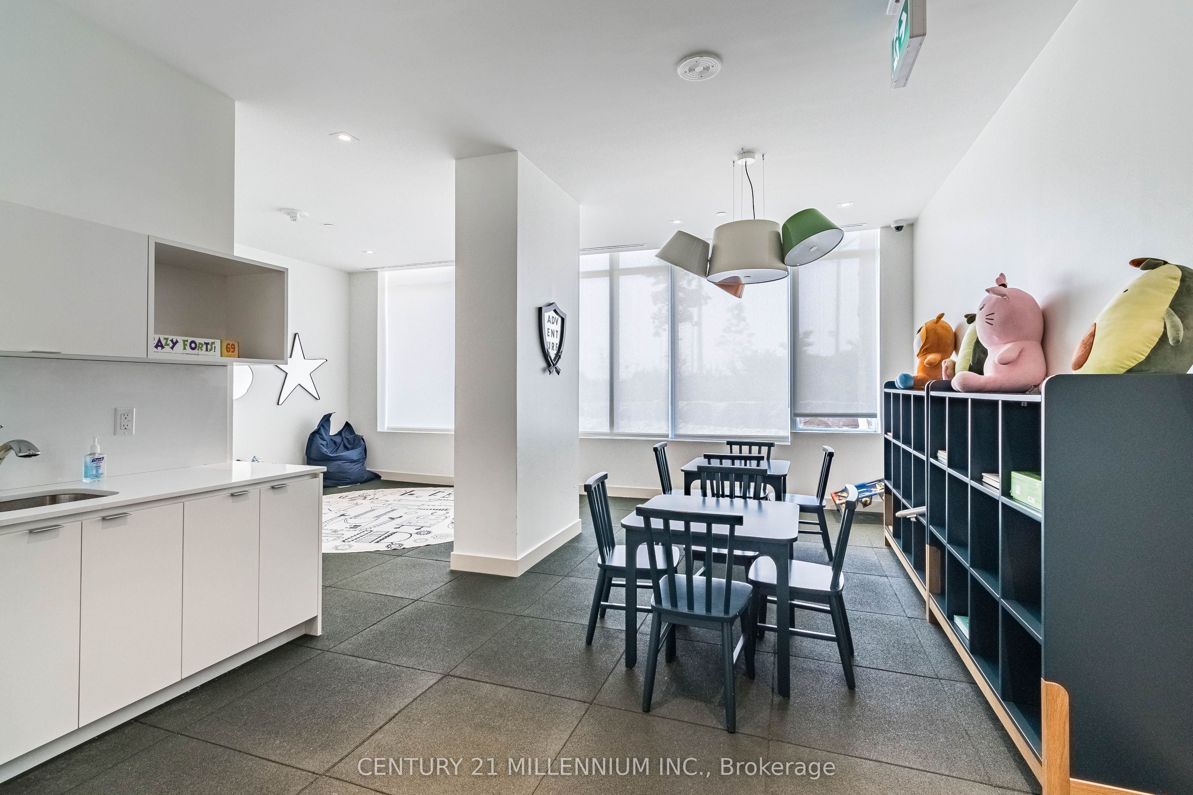 10 Deerlick Court, #606