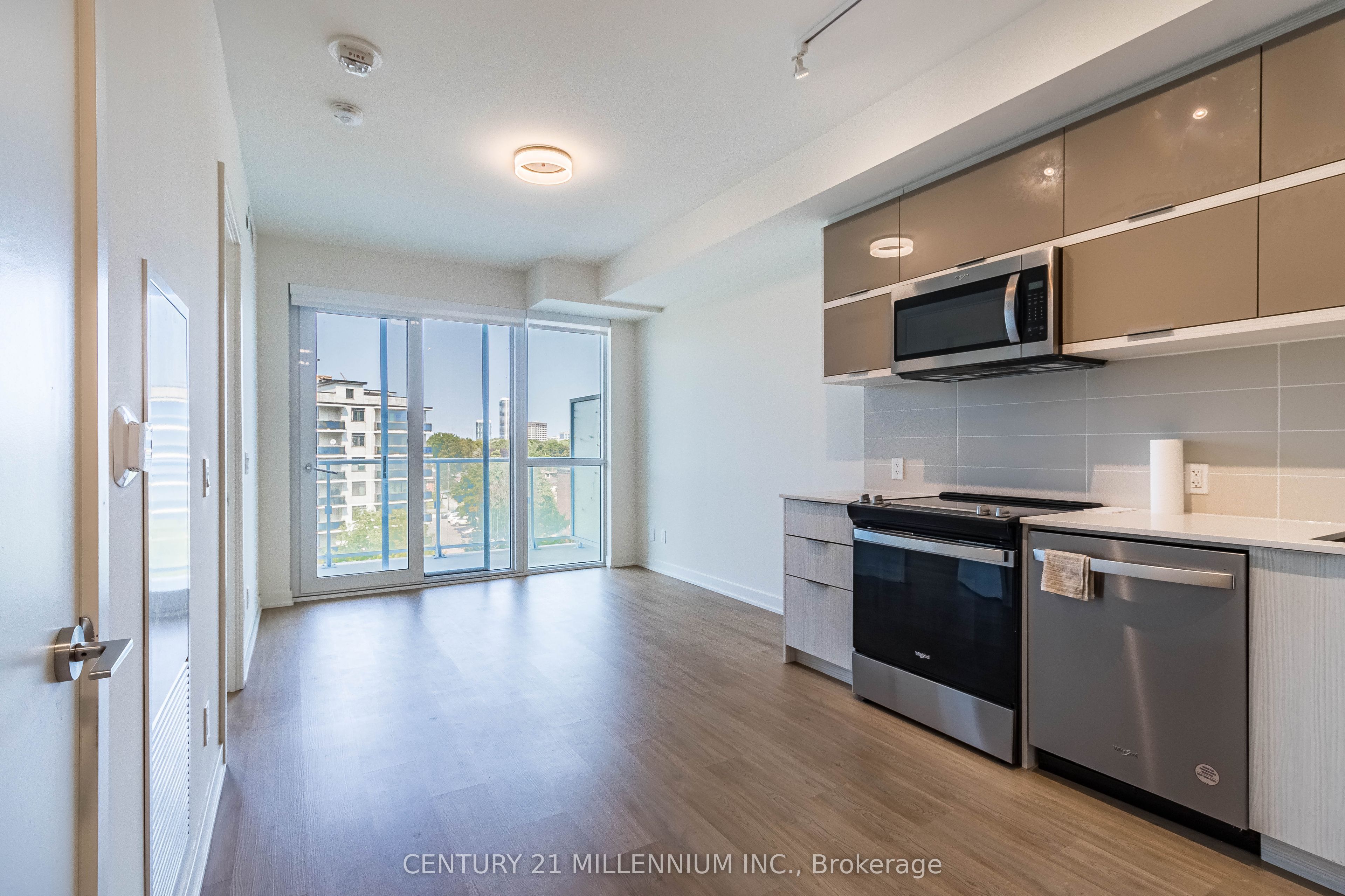 10 Deerlick Court, #606