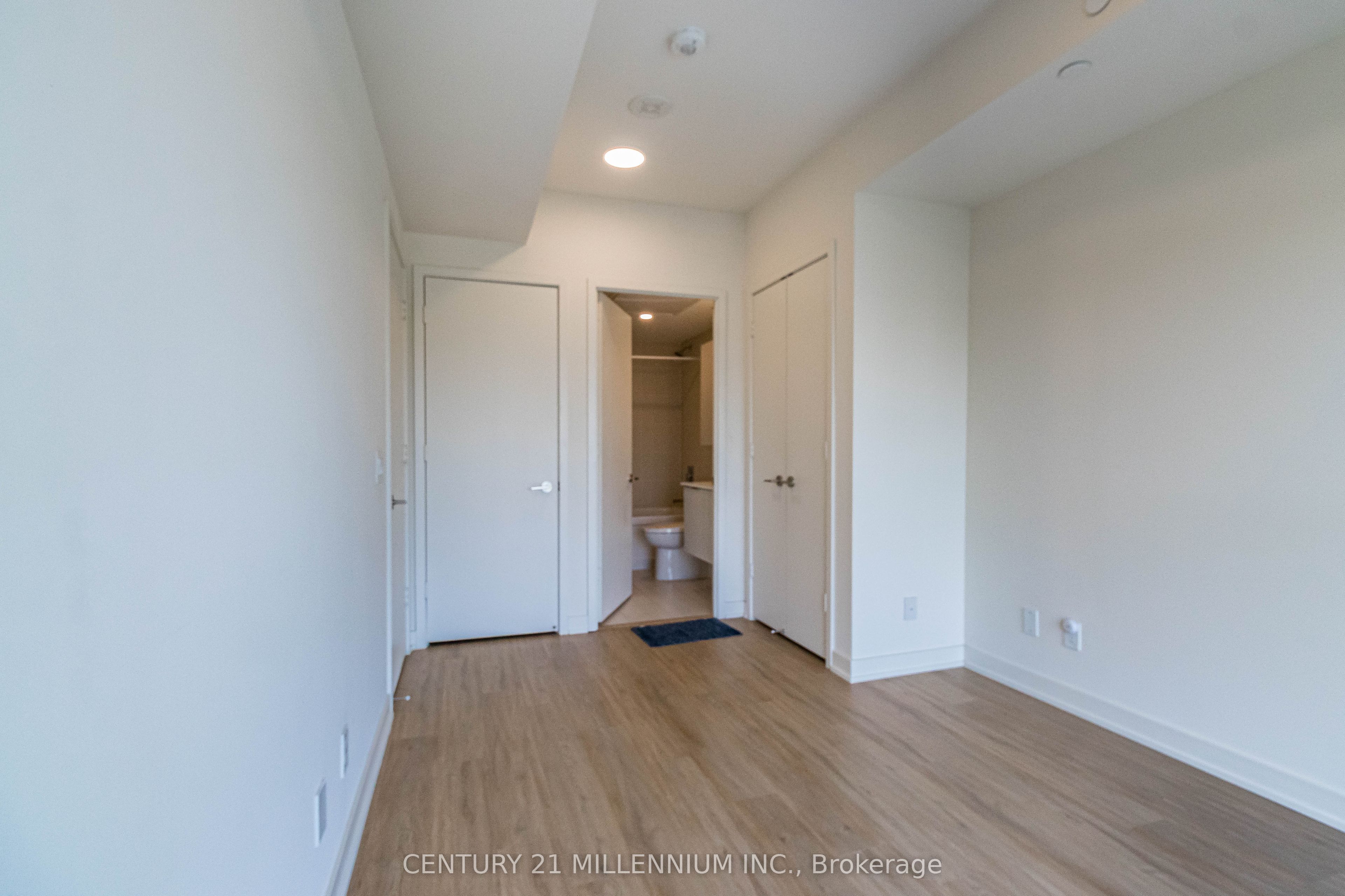 10 Deerlick Court, #606