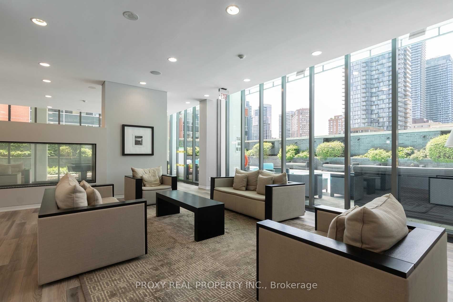 33 Charles Street E #3509
