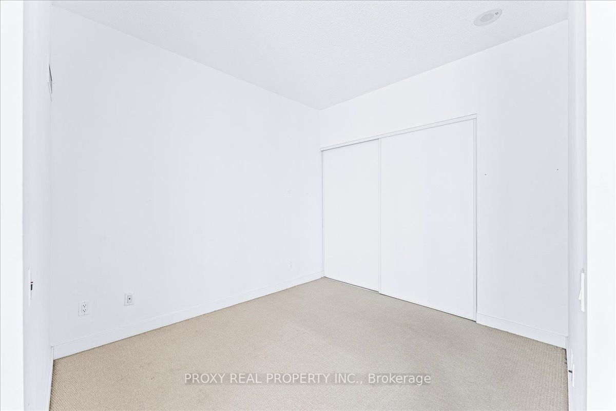 33 Charles Street E #3509