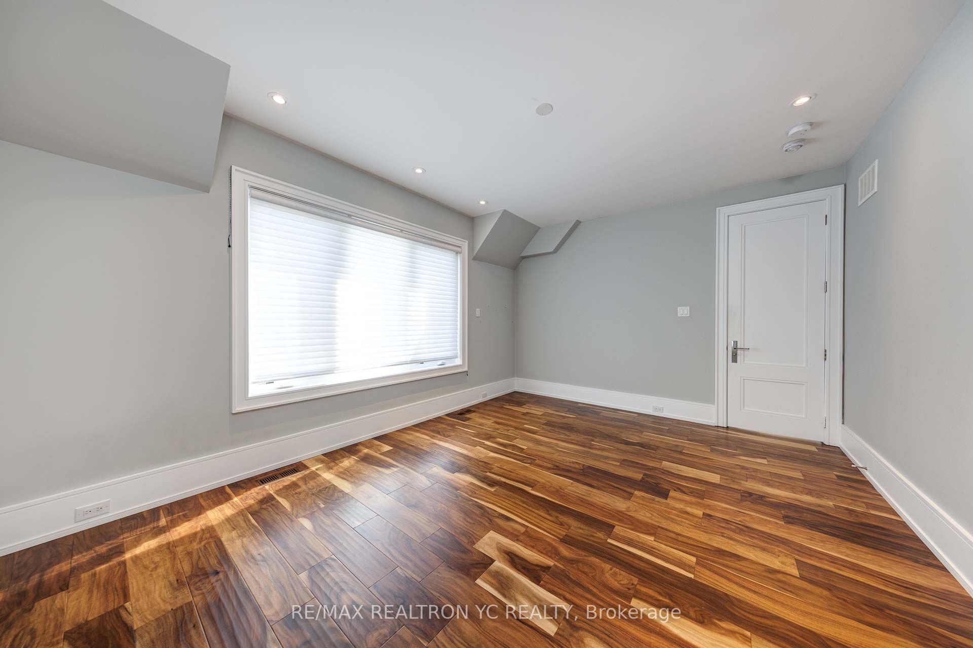 90 Upper Canada Drive