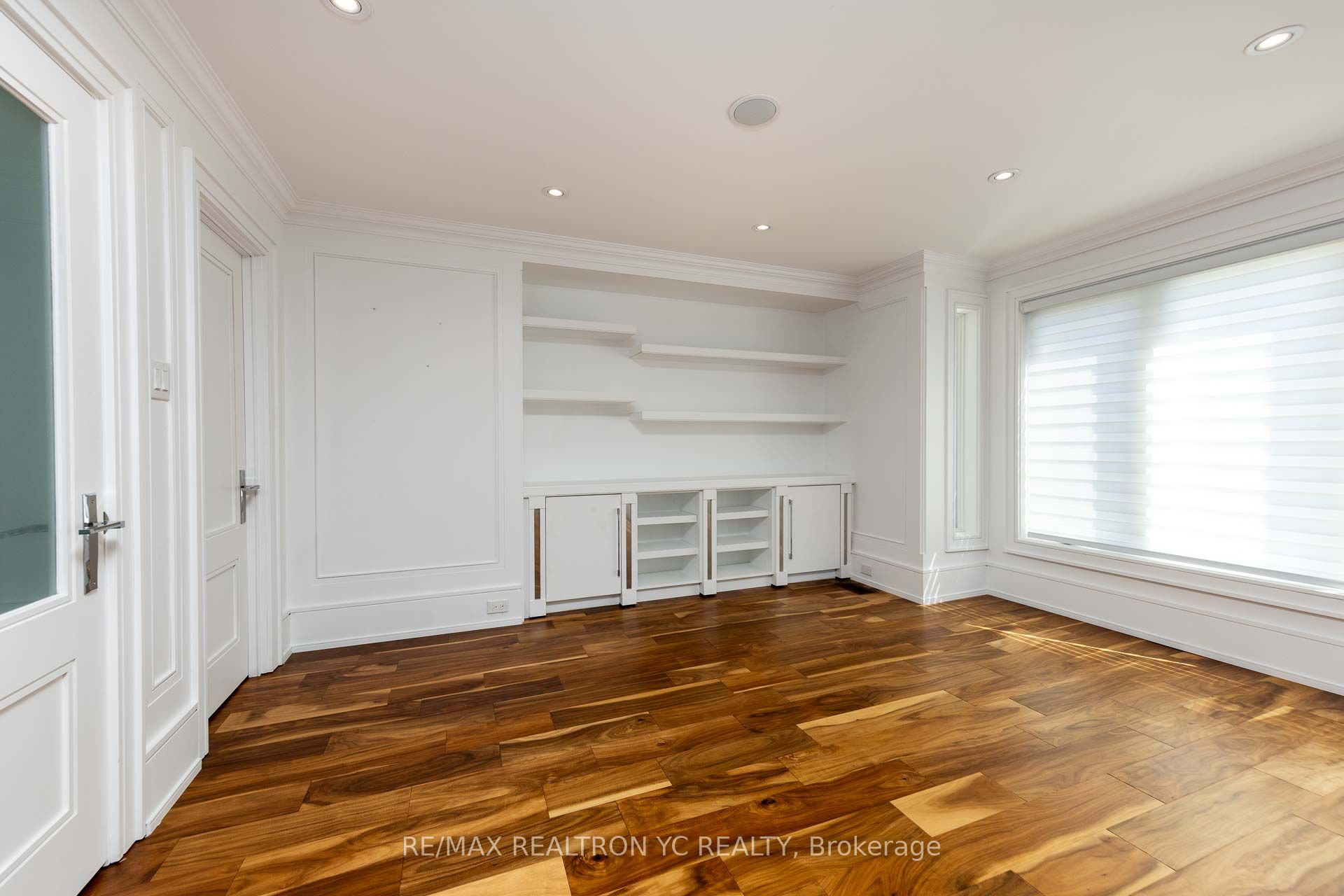 90 Upper Canada Drive