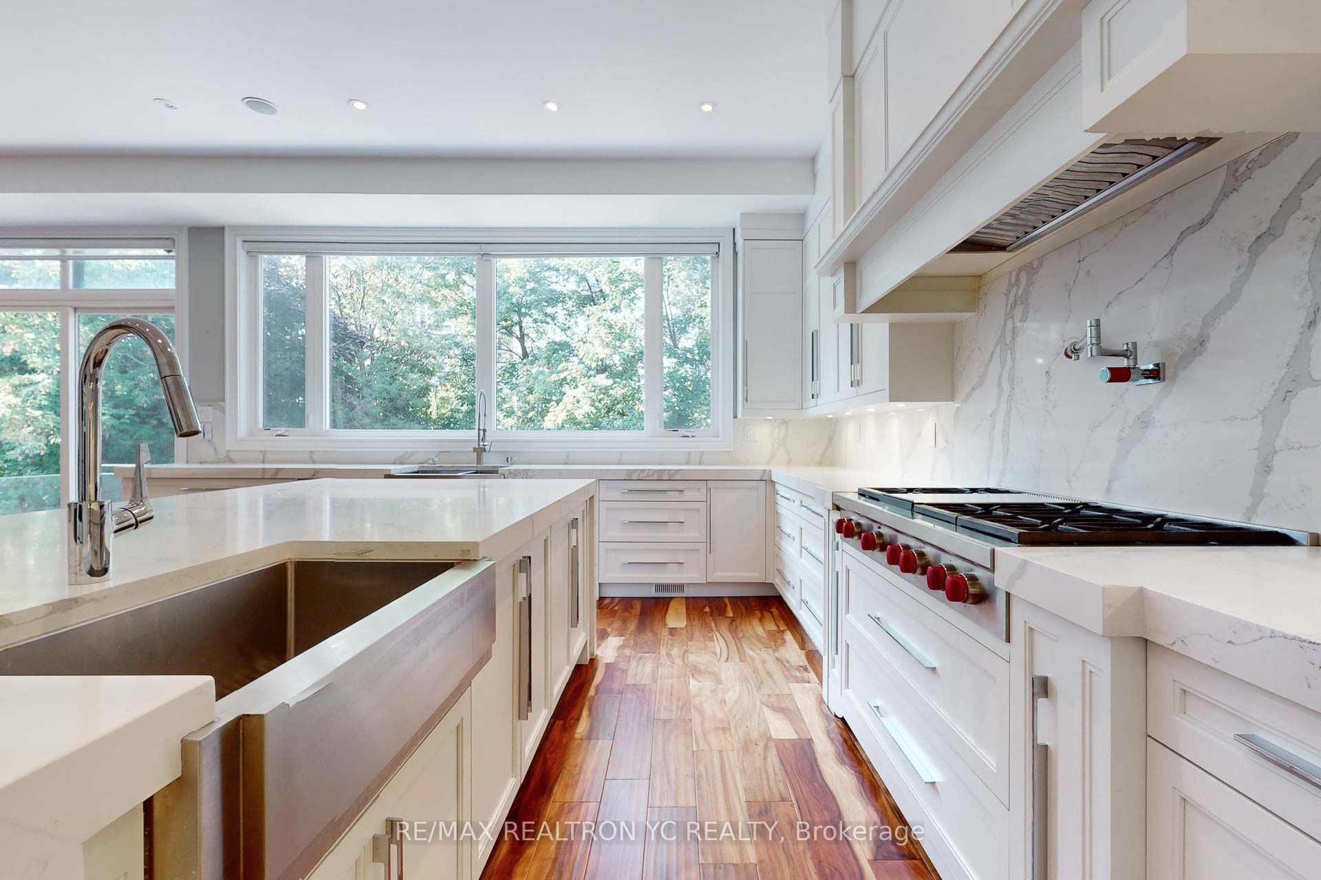90 Upper Canada Drive